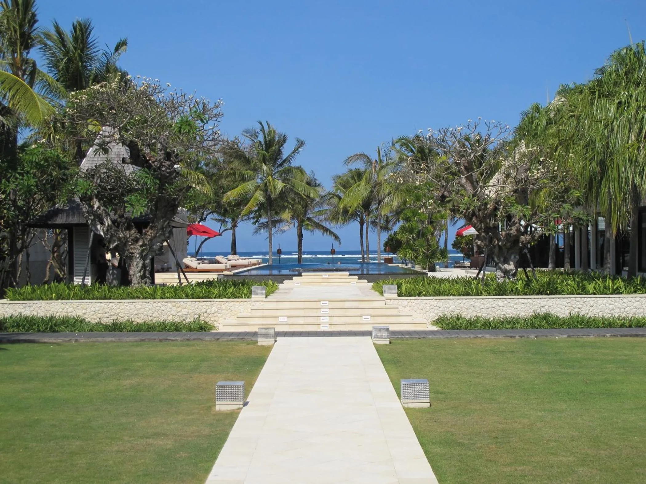 Swimming pool in The Royal Santrian