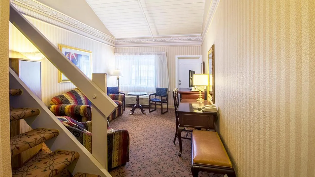 Seating area in Auberge Québec