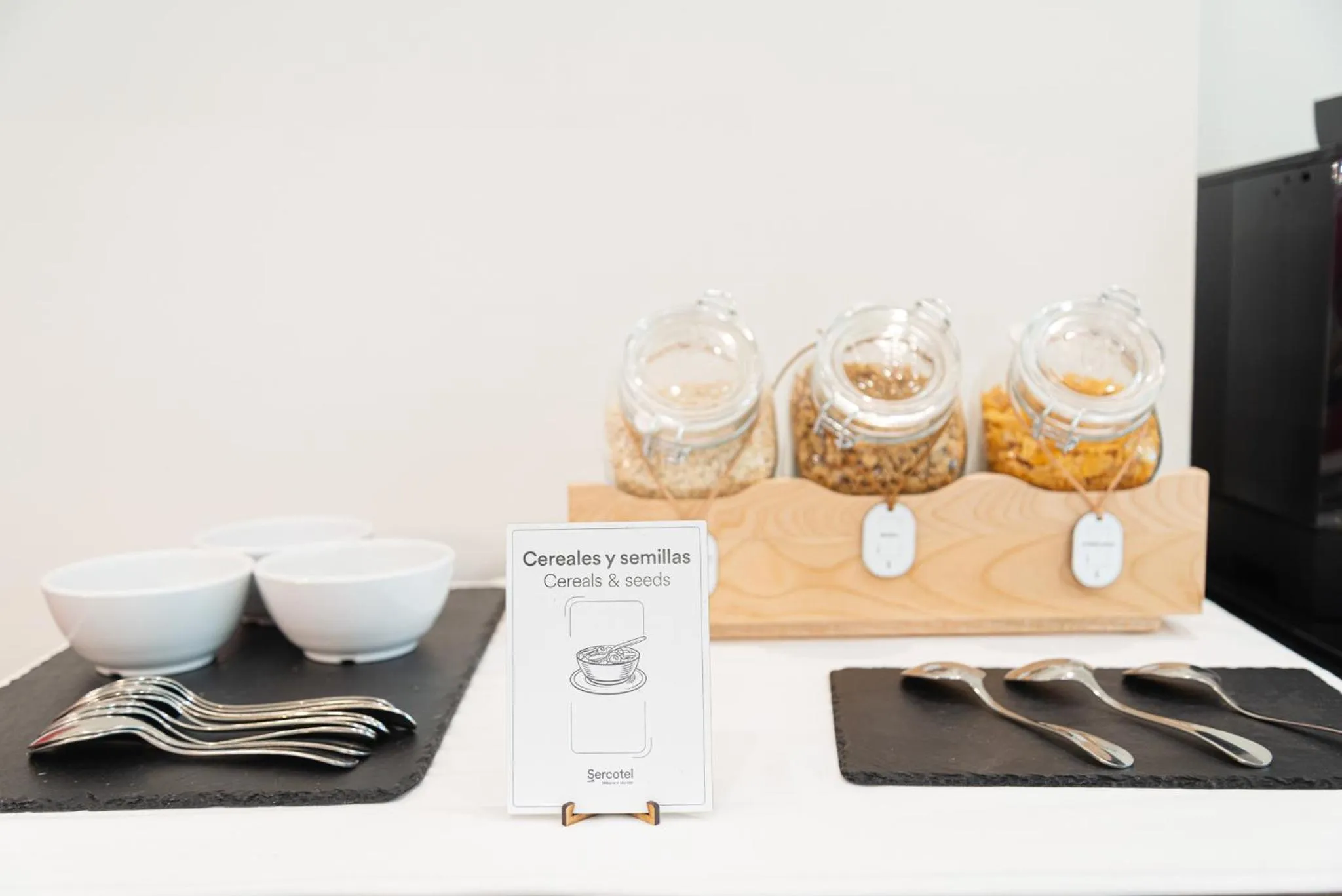 Buffet breakfast in Sercotel Riscal