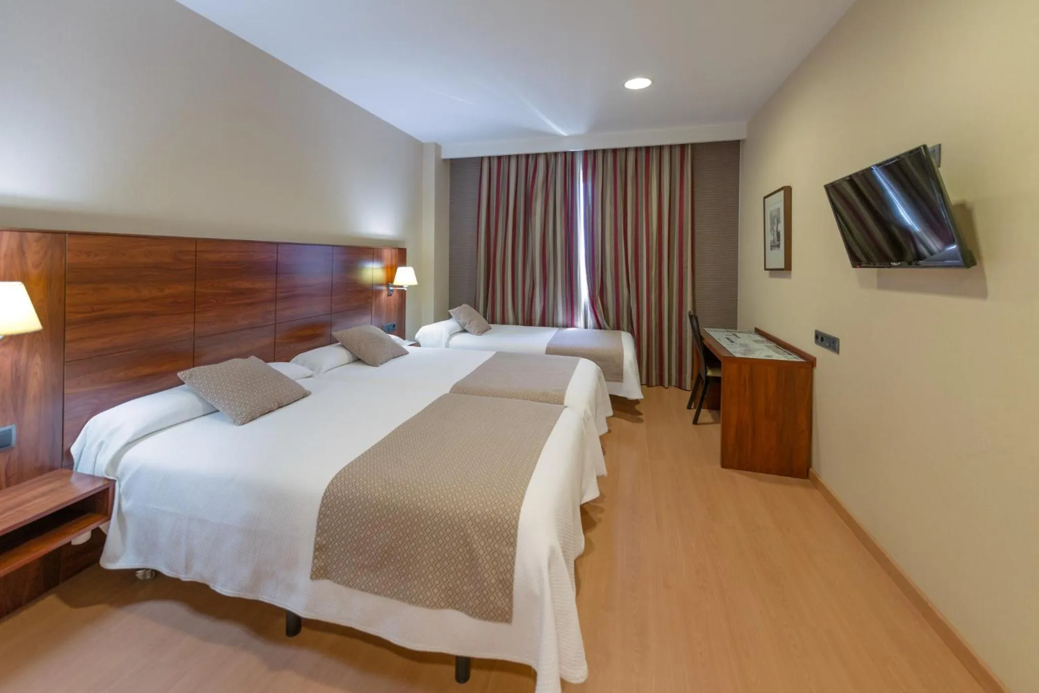 Bedroom, Bed in Sercotel Riscal