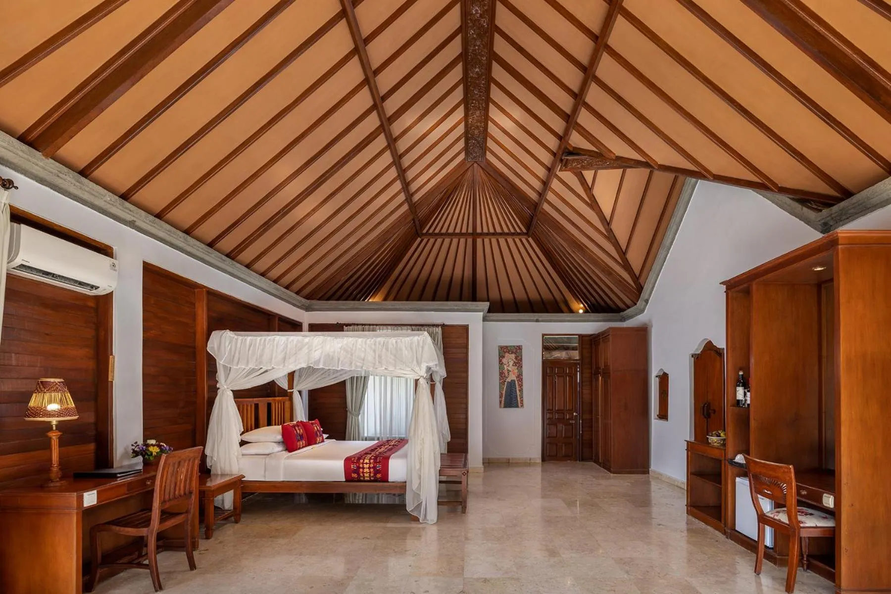 Property building, Bed in Santi Mandala Villa & Spa