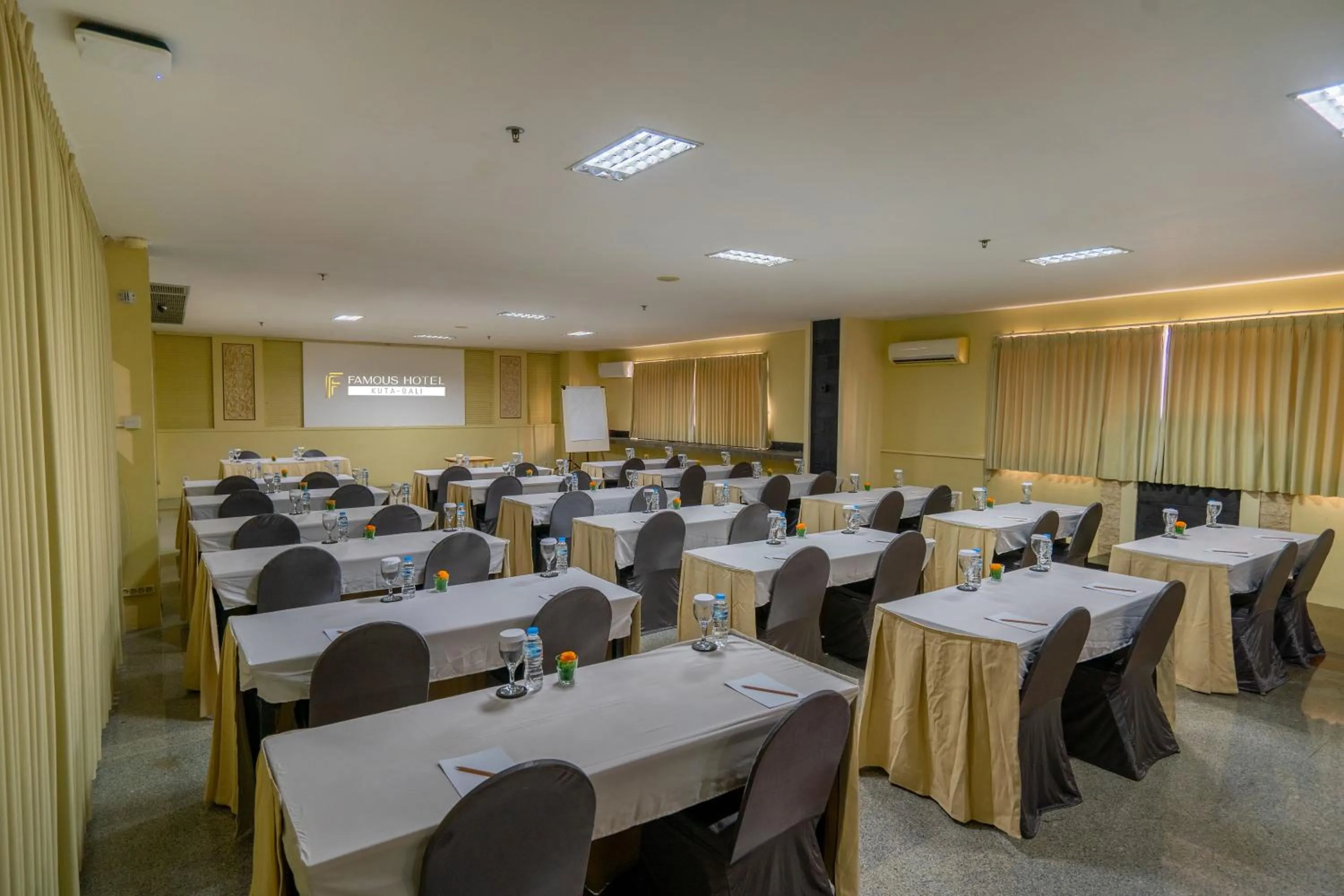 Banquet/Function facilities in Famous Hotel Kuta Formerly Permata Kuta Hotel