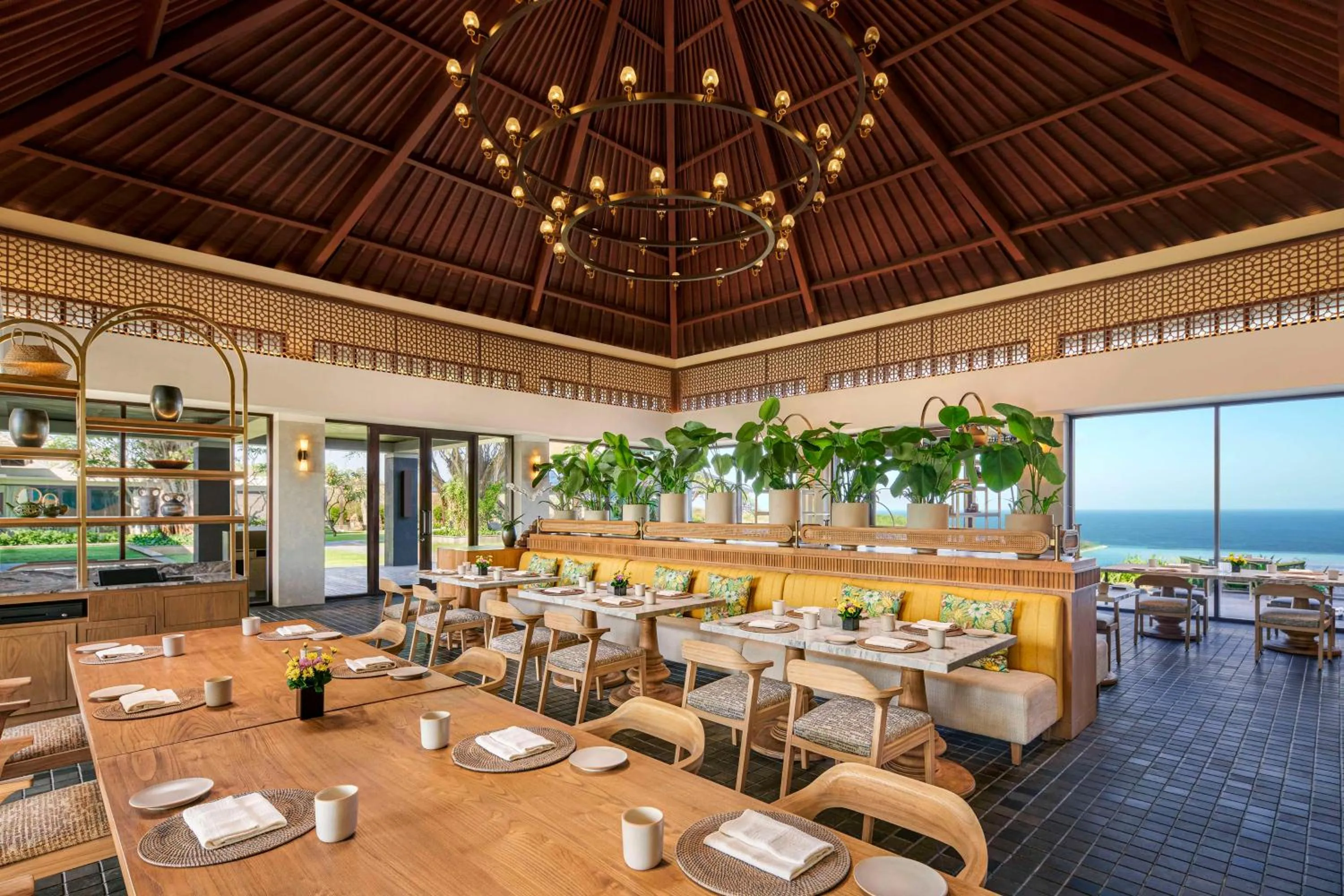 Restaurant/places to eat in Umana Bali, LXR Hotels & Resorts