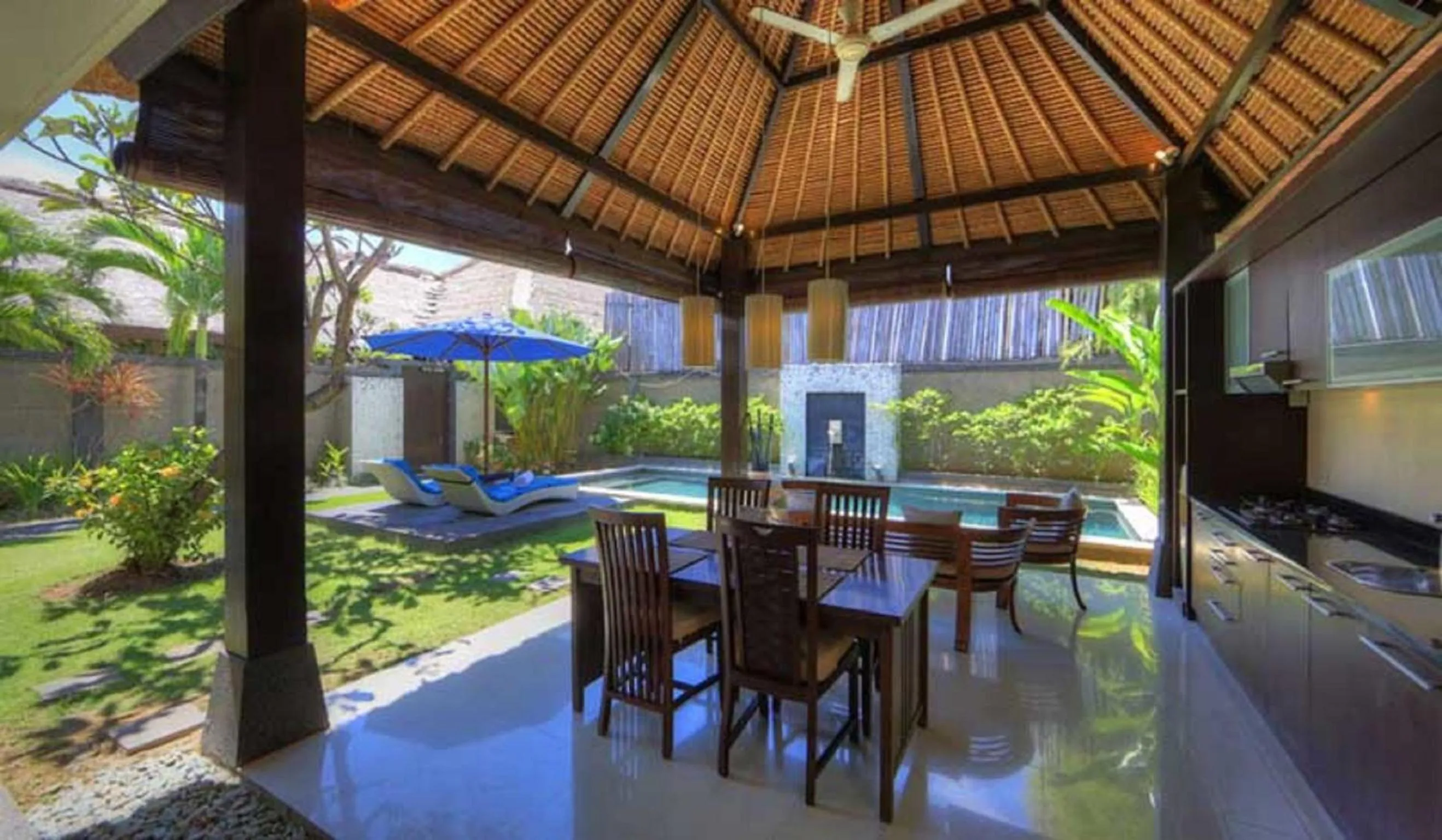 Dining area in Bali Rich Villas