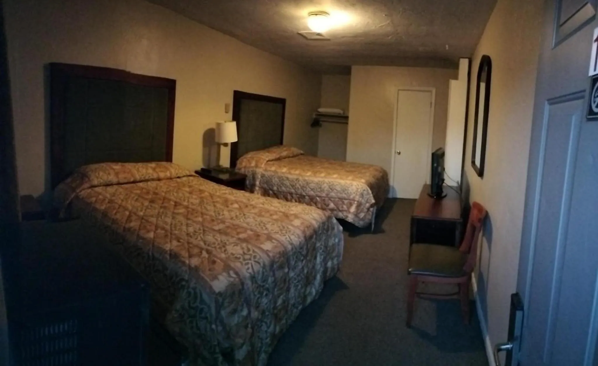 Bedroom, Bed in Budget Lodge by OYO Portland West