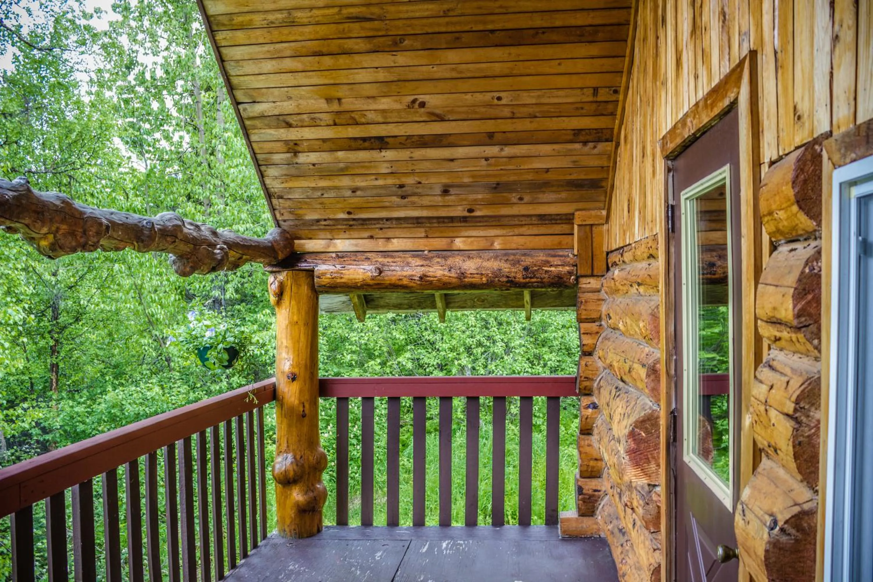 Balcony/Terrace in Midnight Sun Log Cabins