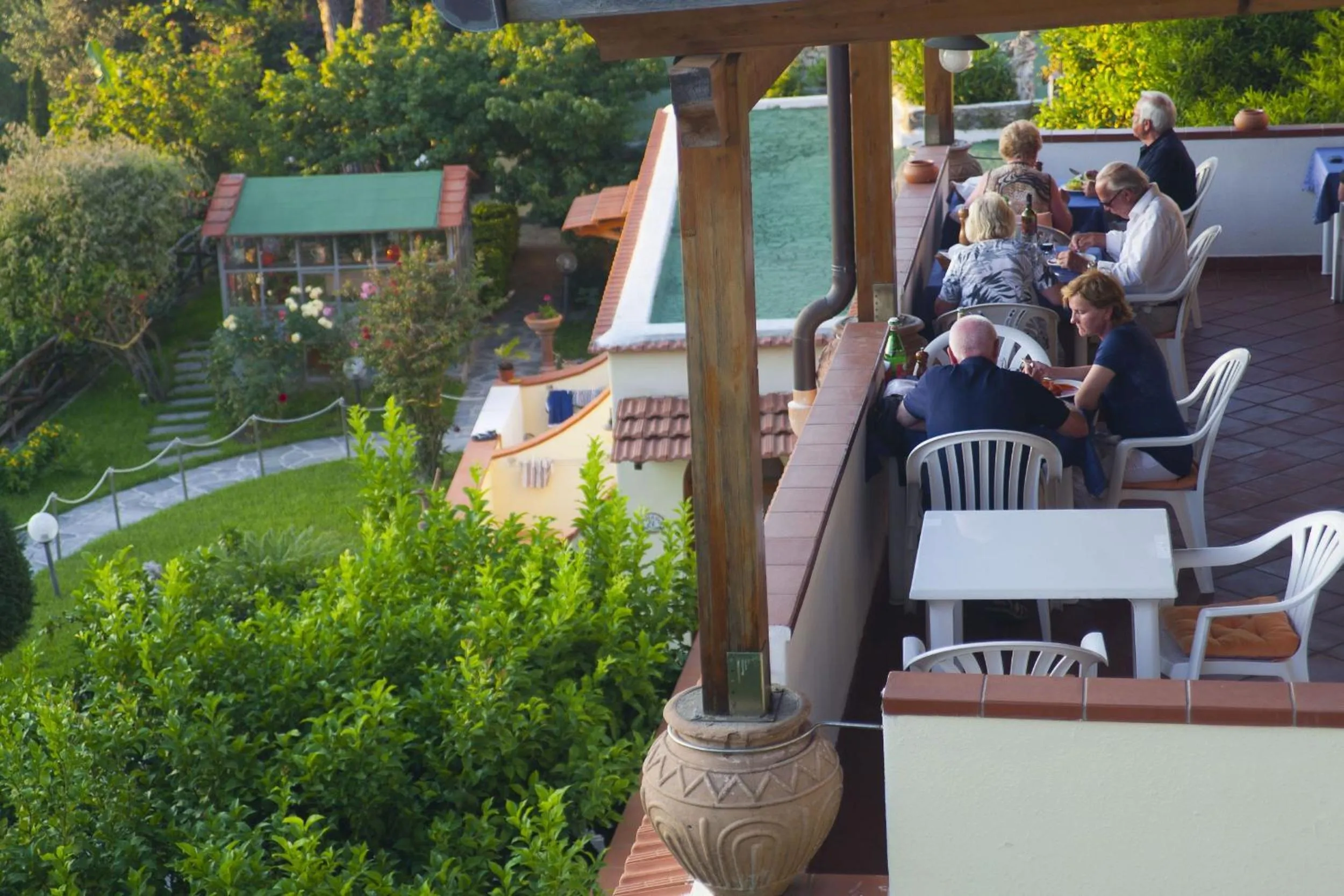 Restaurant/places to eat in Resort Villa Flavio