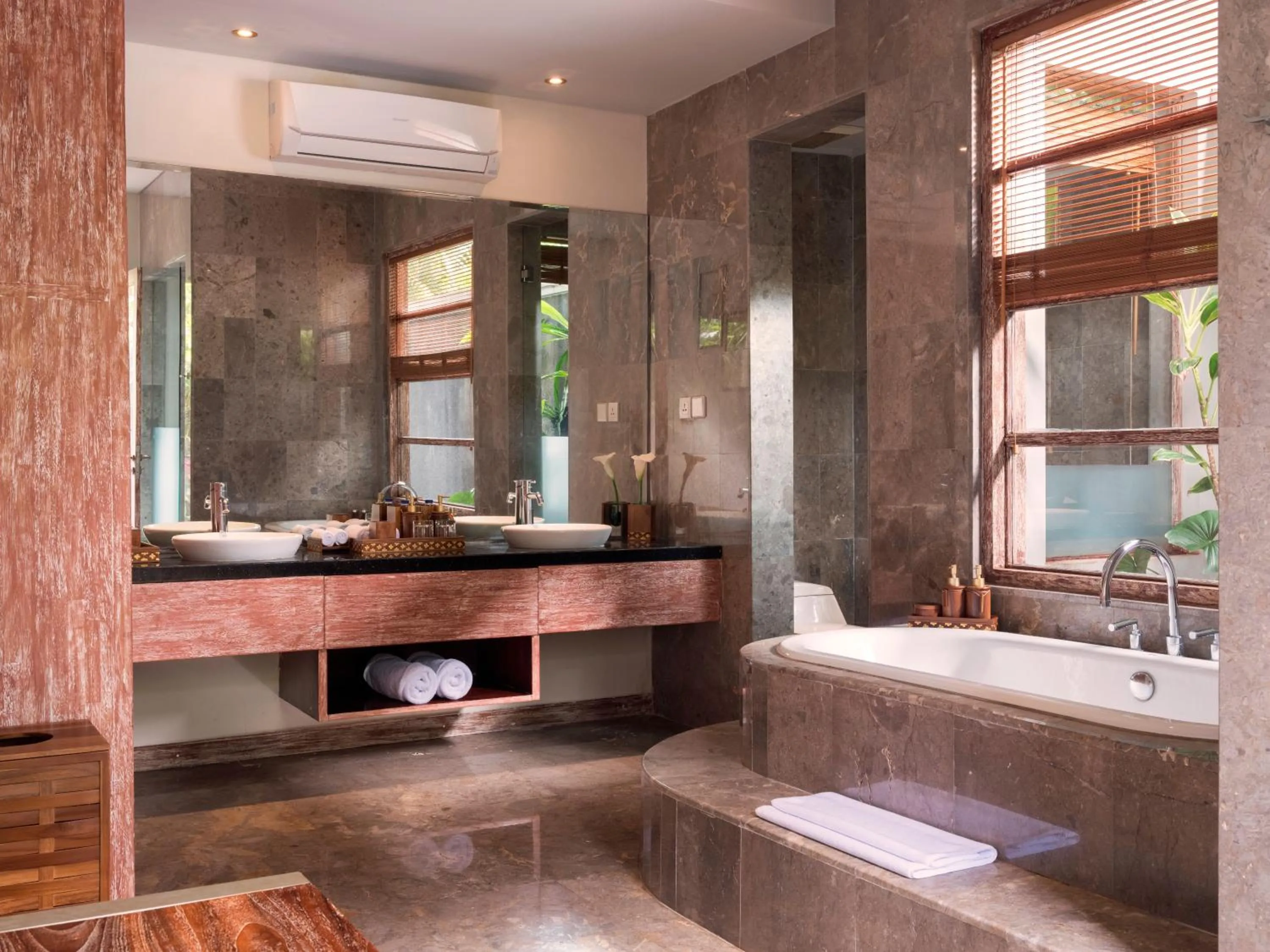 Toilet in The Wolas Villas