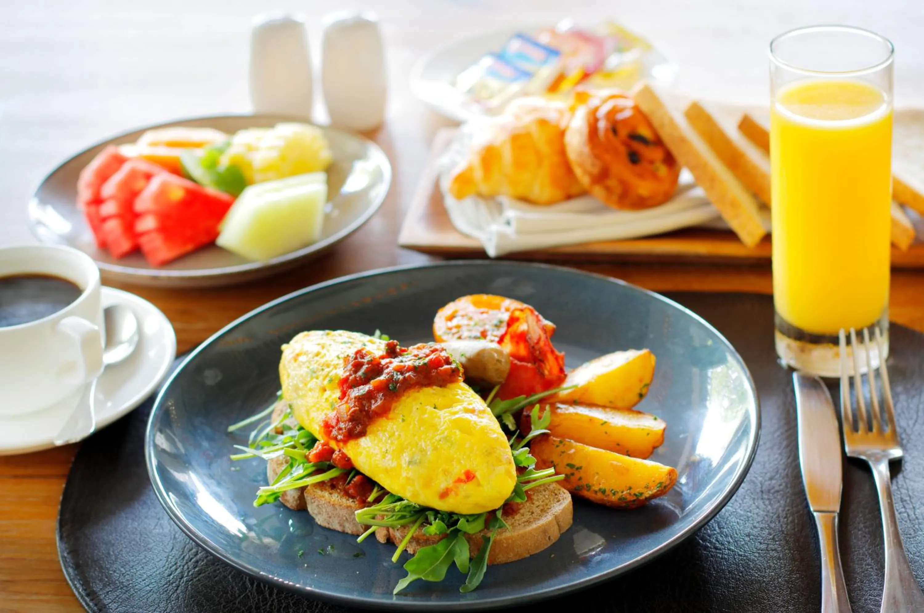 Restaurant/places to eat in The Wolas Villas