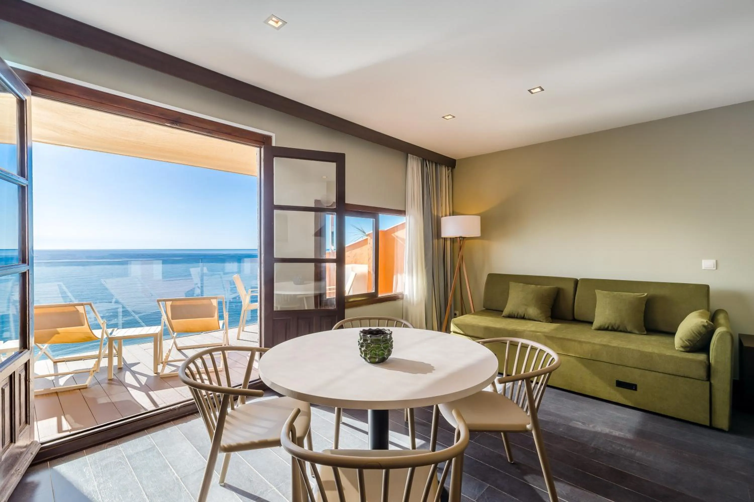 Photo of the whole room in Occidental Pueblo Acantilado