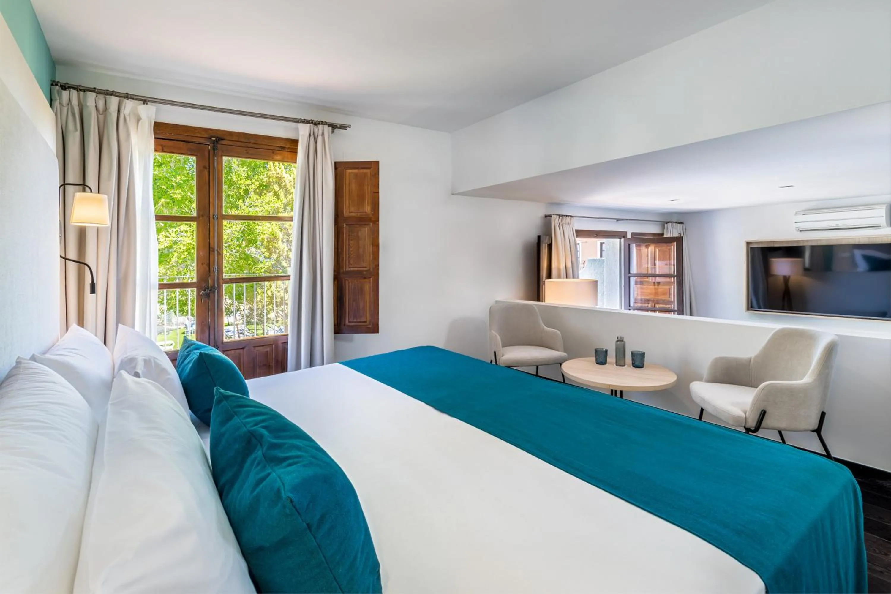 Photo of the whole room, Bed in Occidental Pueblo Acantilado