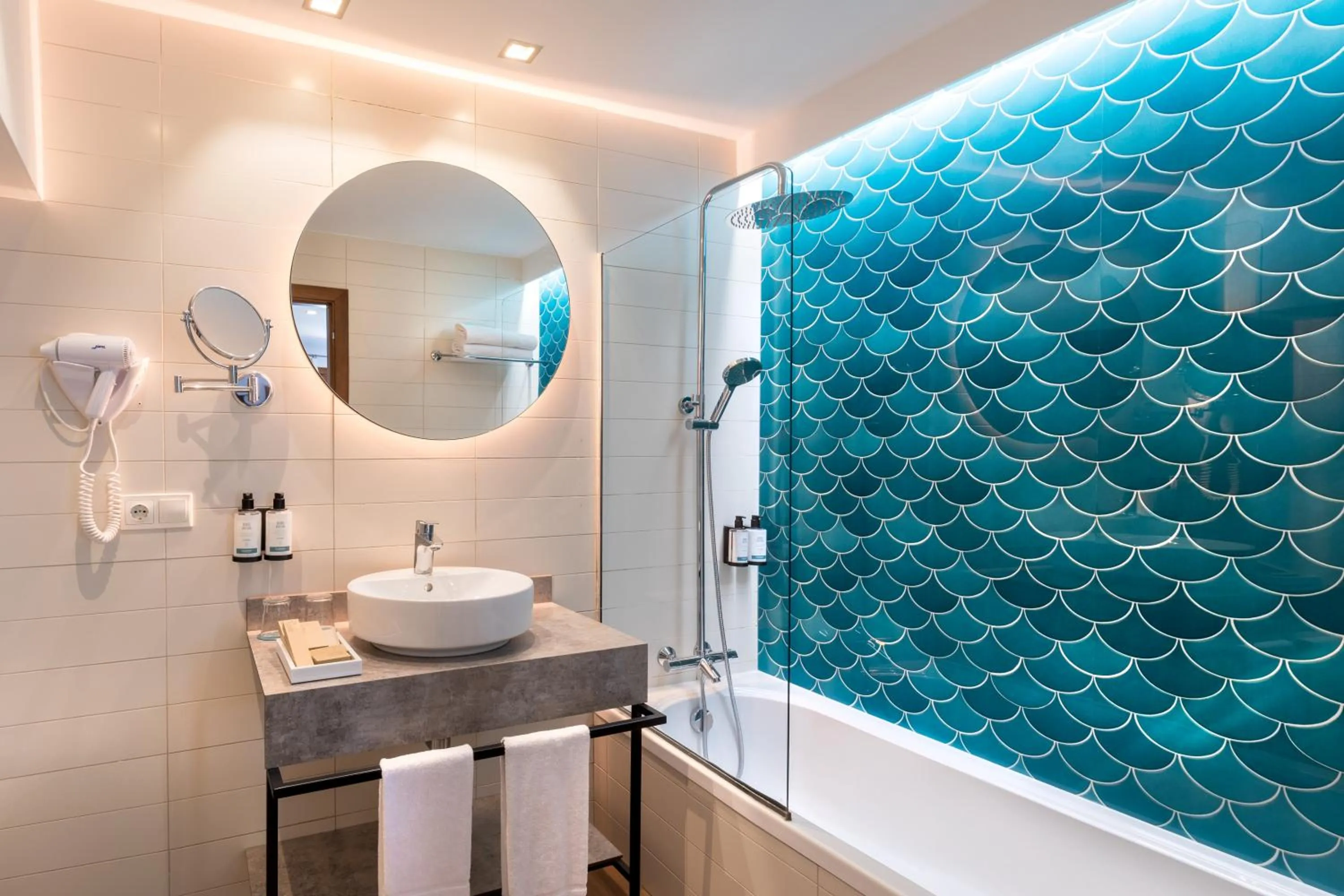 Bathroom in Occidental Pueblo Acantilado