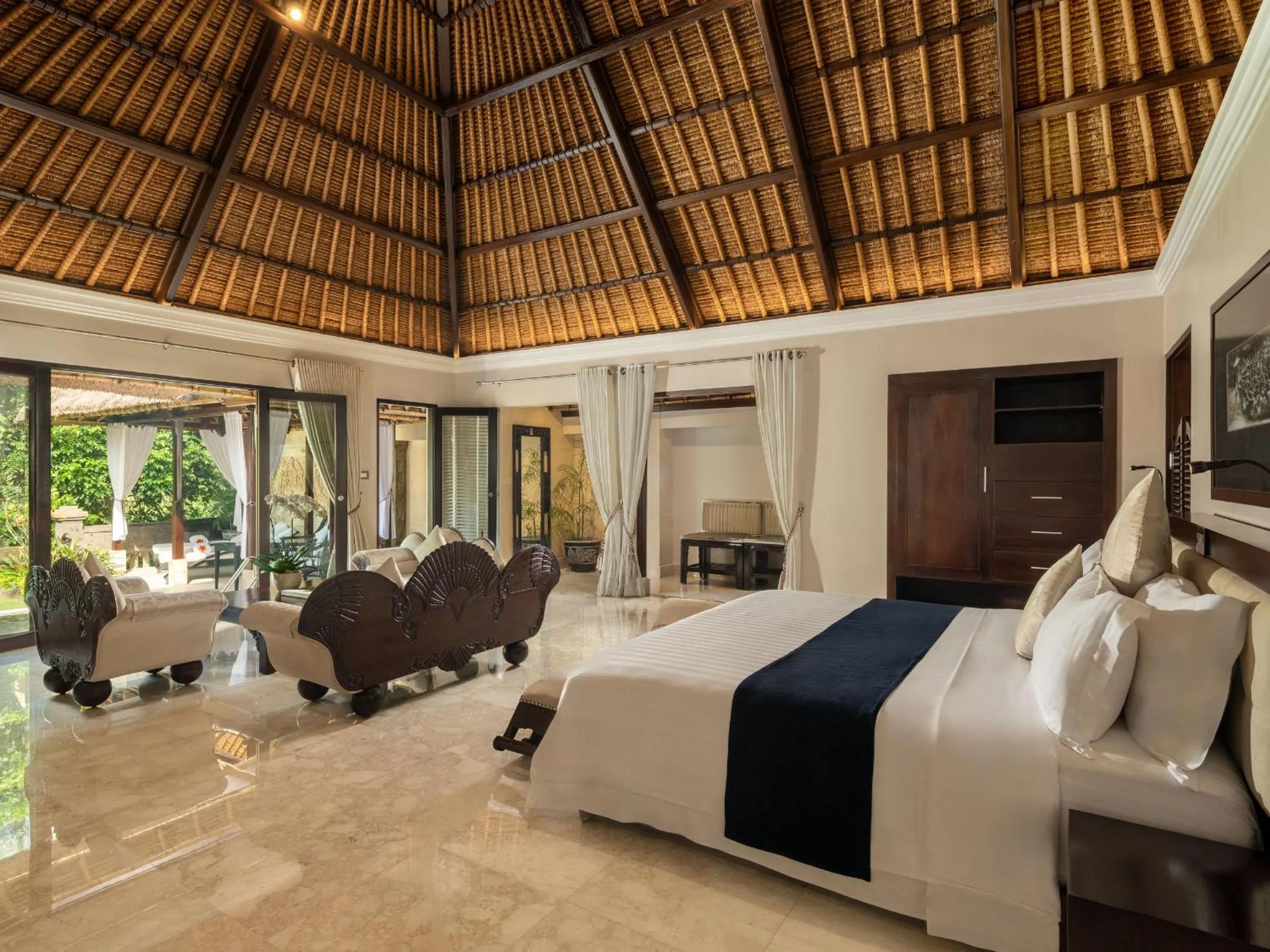 Bedroom, Bed in Viceroy Bali