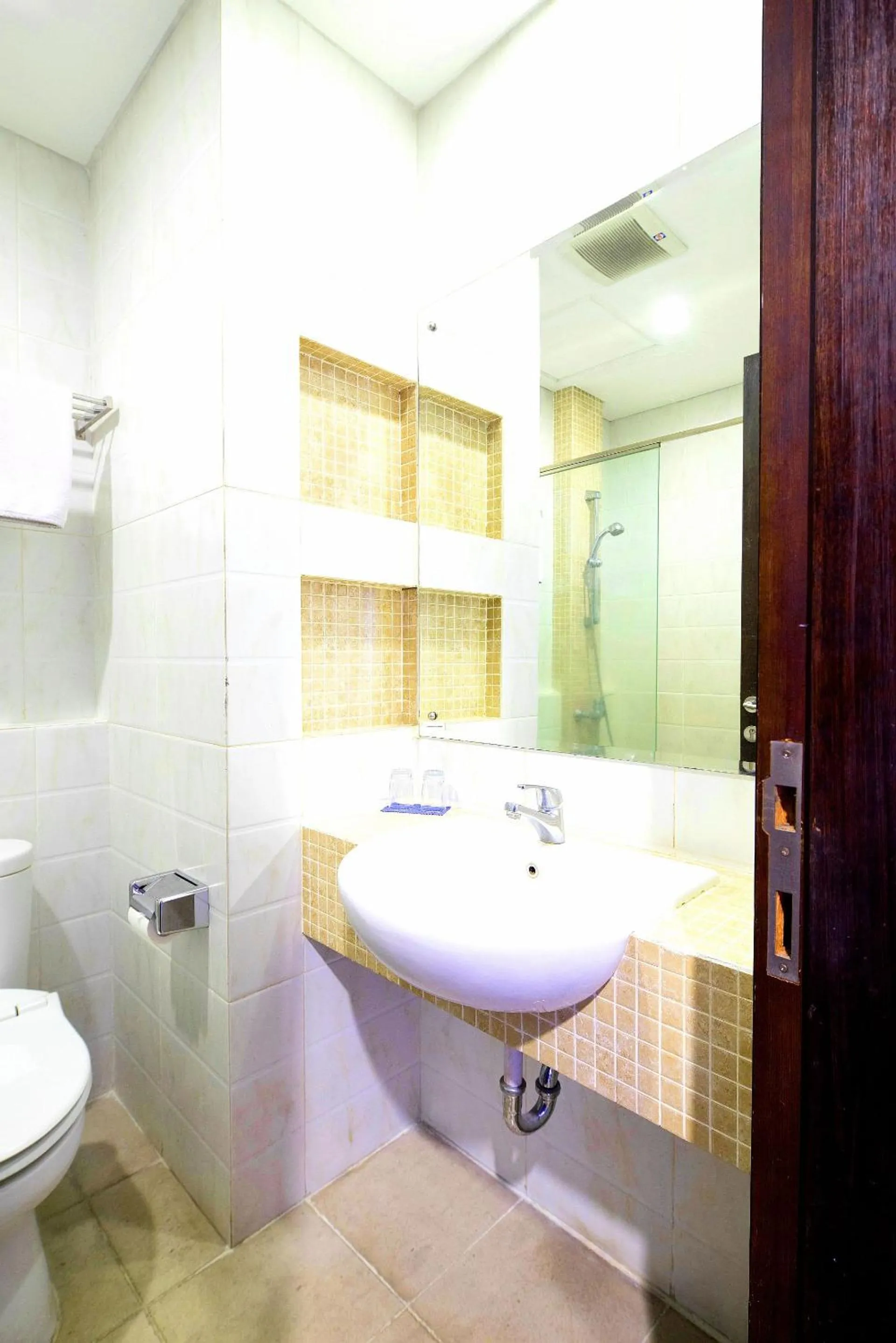 Bathroom in Prasada Mansion Sudirman