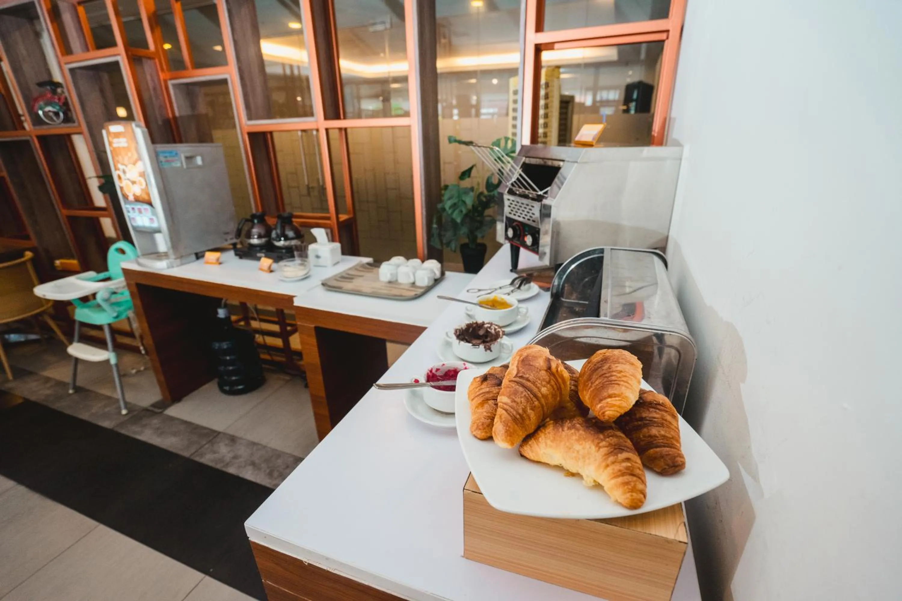 Food and drinks in Carani Hotel Yogyakarta