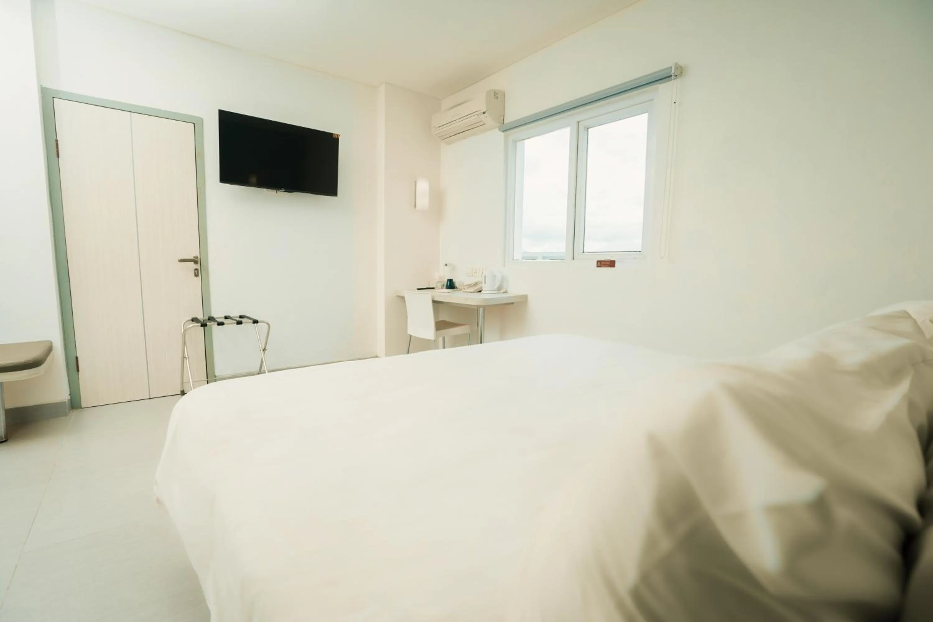 Bedroom, Bed in Carani Hotel Yogyakarta