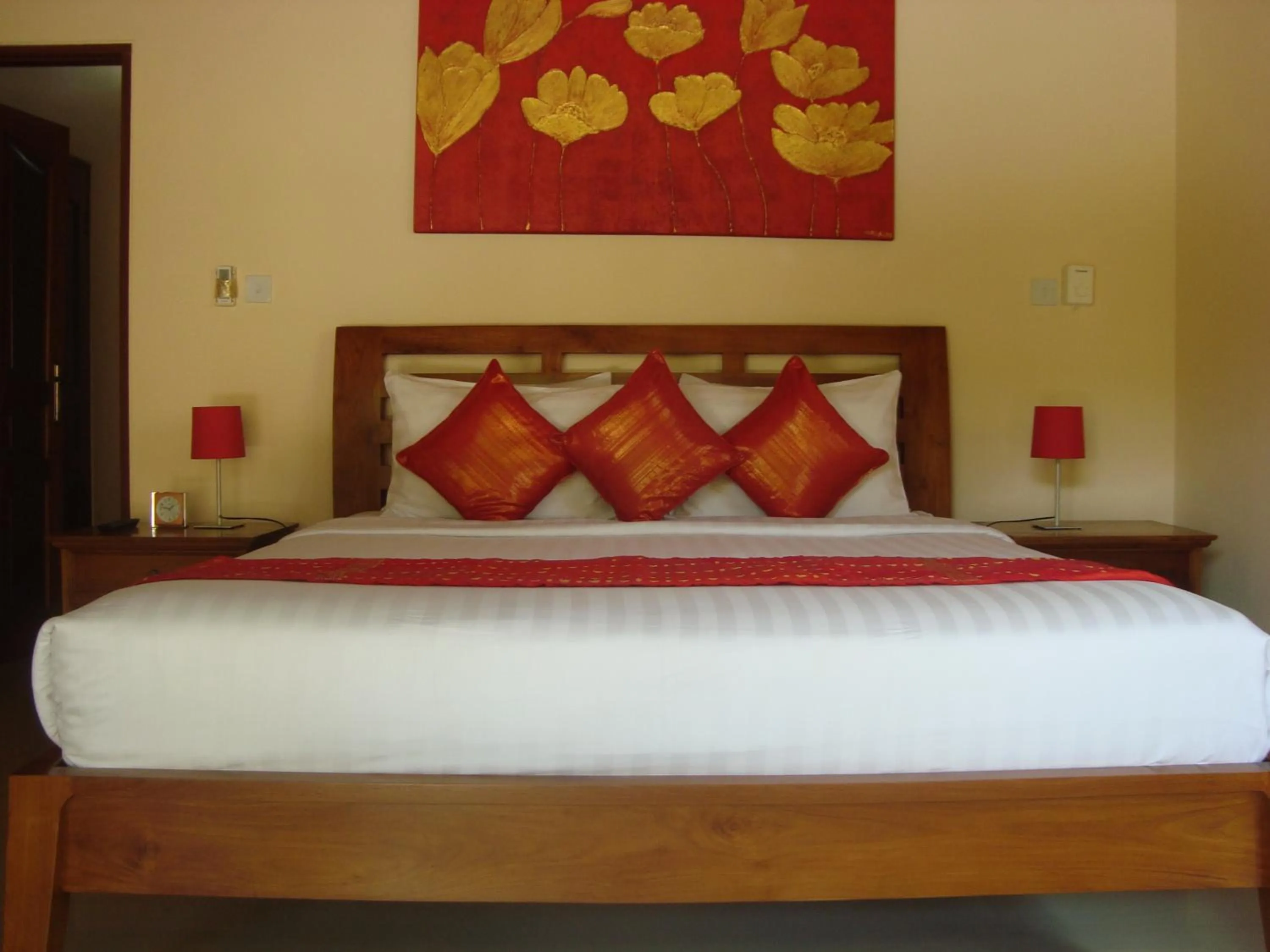 Bedroom, Bed in Bali Emerald Villas