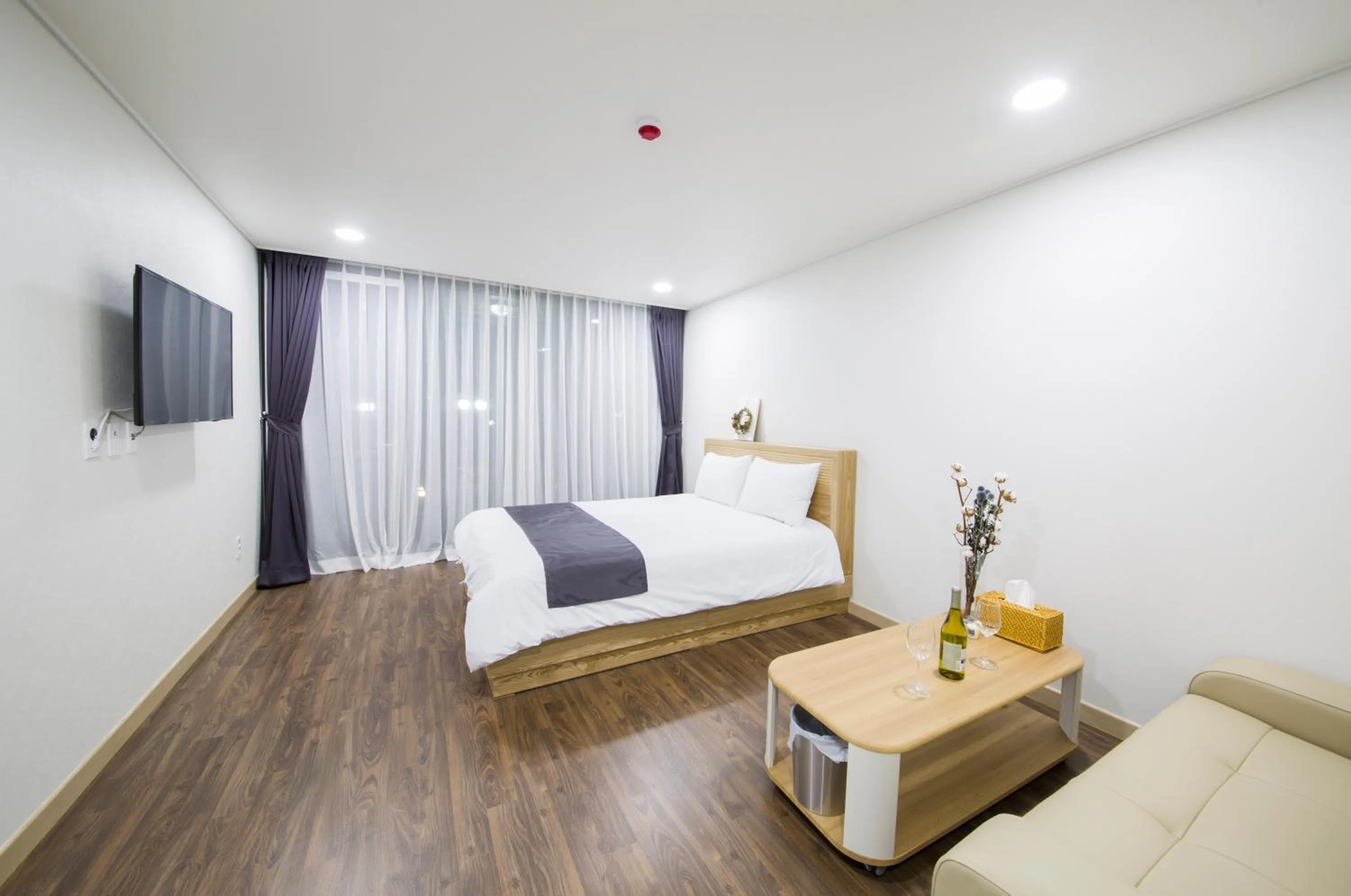 Bed in J Raum Resort