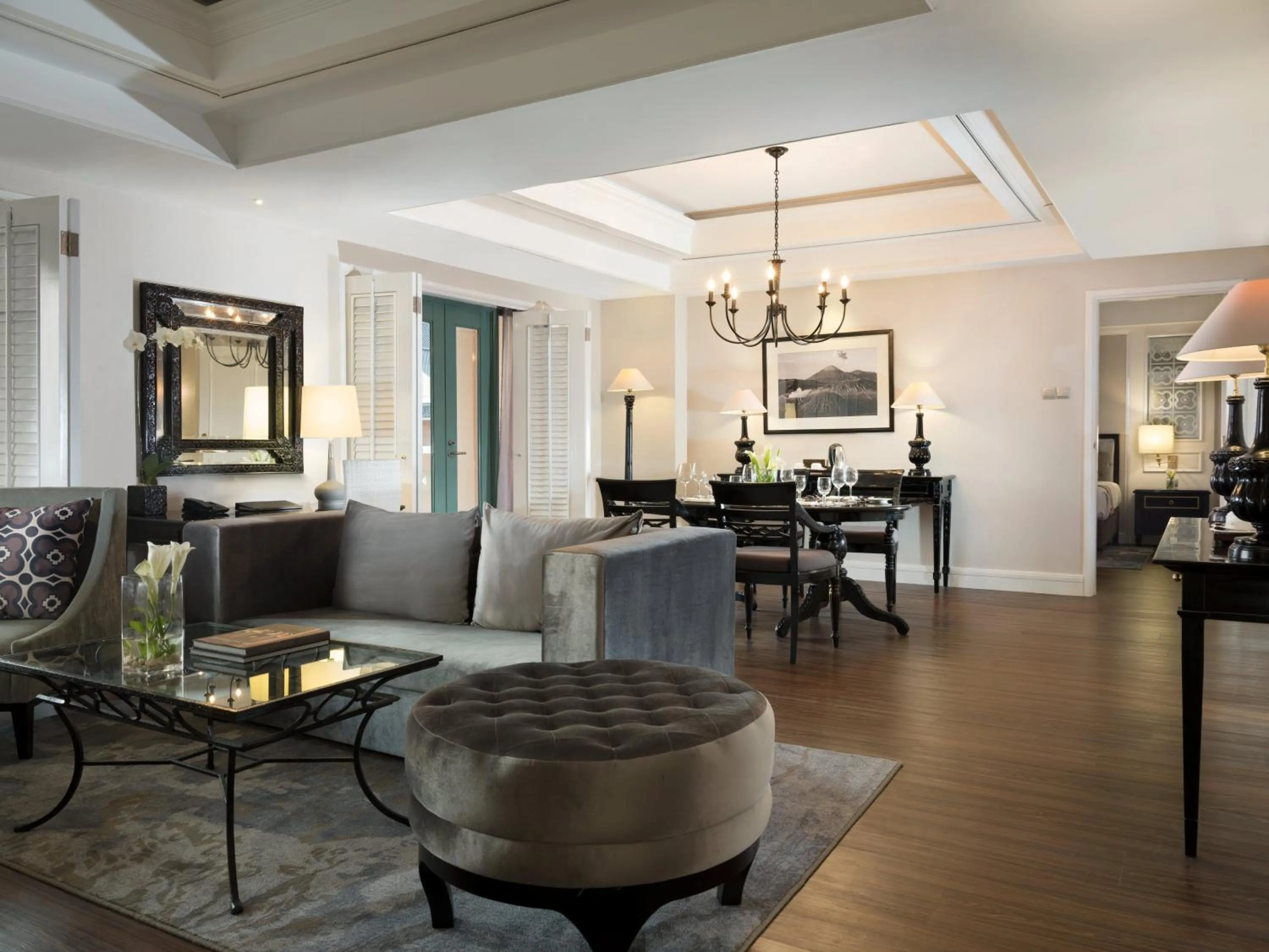 Living room in Melia Purosani Yogyakarta