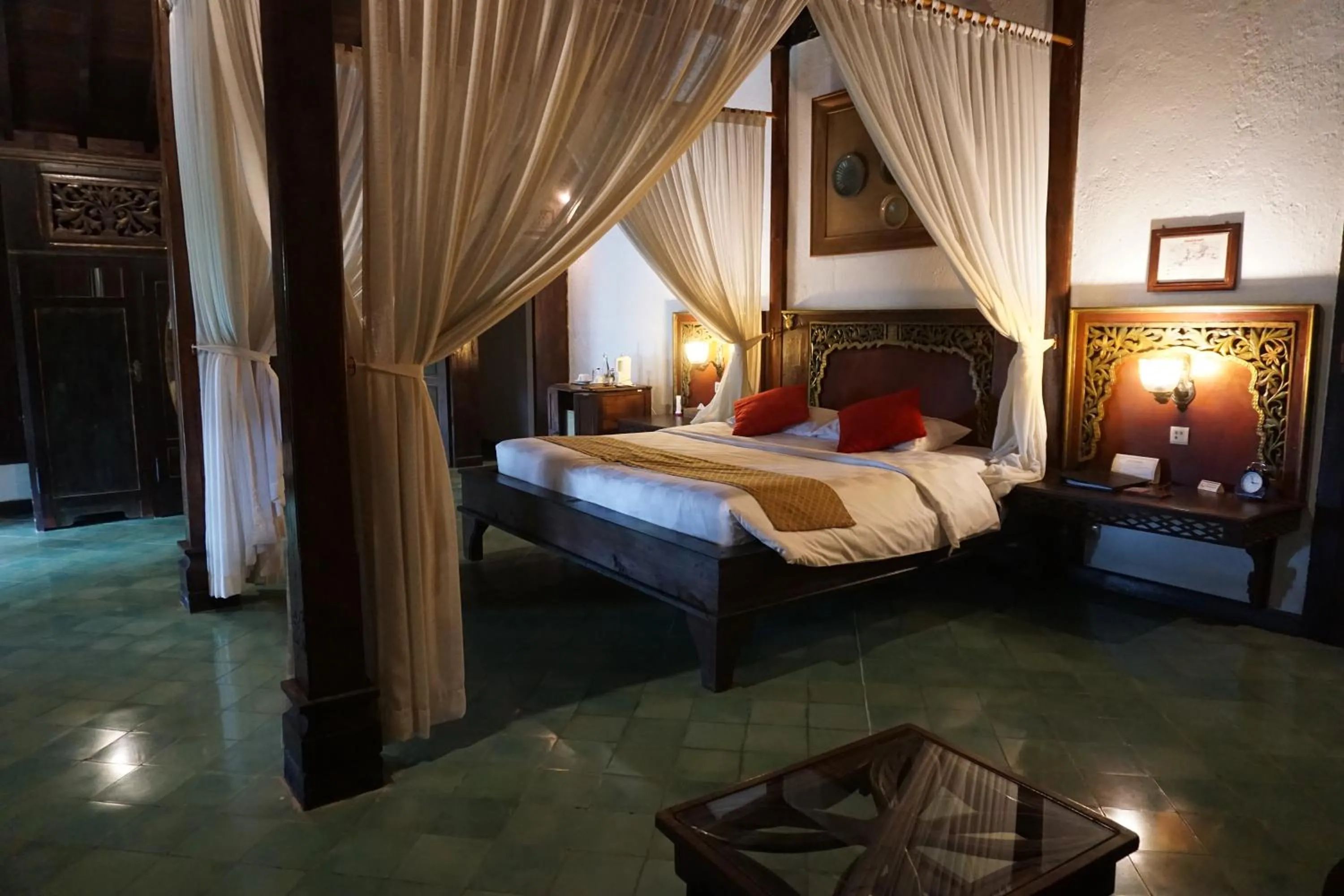 Bedroom, Bed in MesaStila Resort and Spa