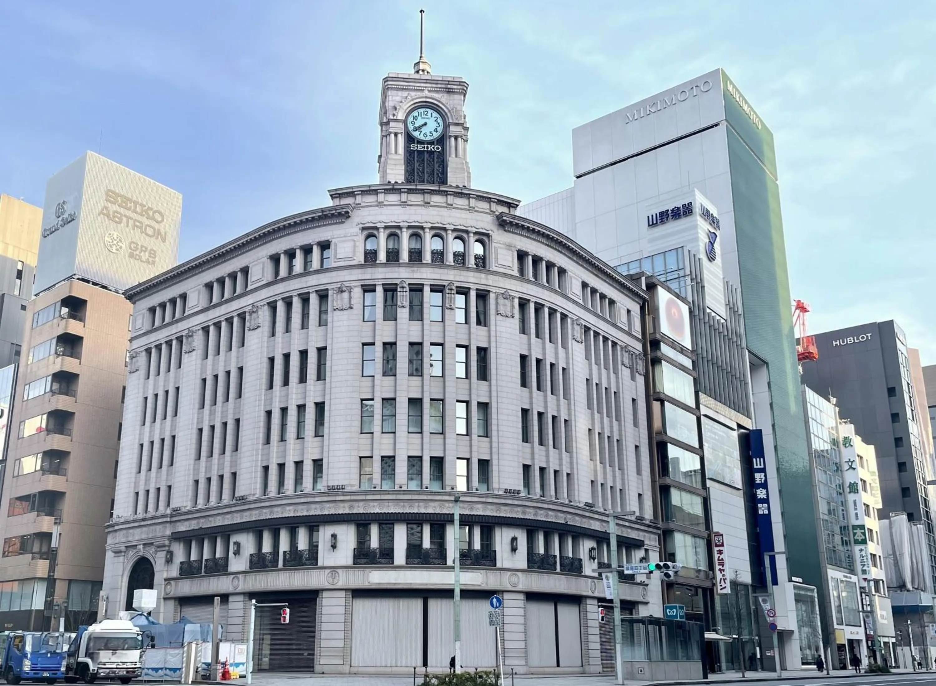 Nearby landmark in HOTEL AMANEK Ginza East