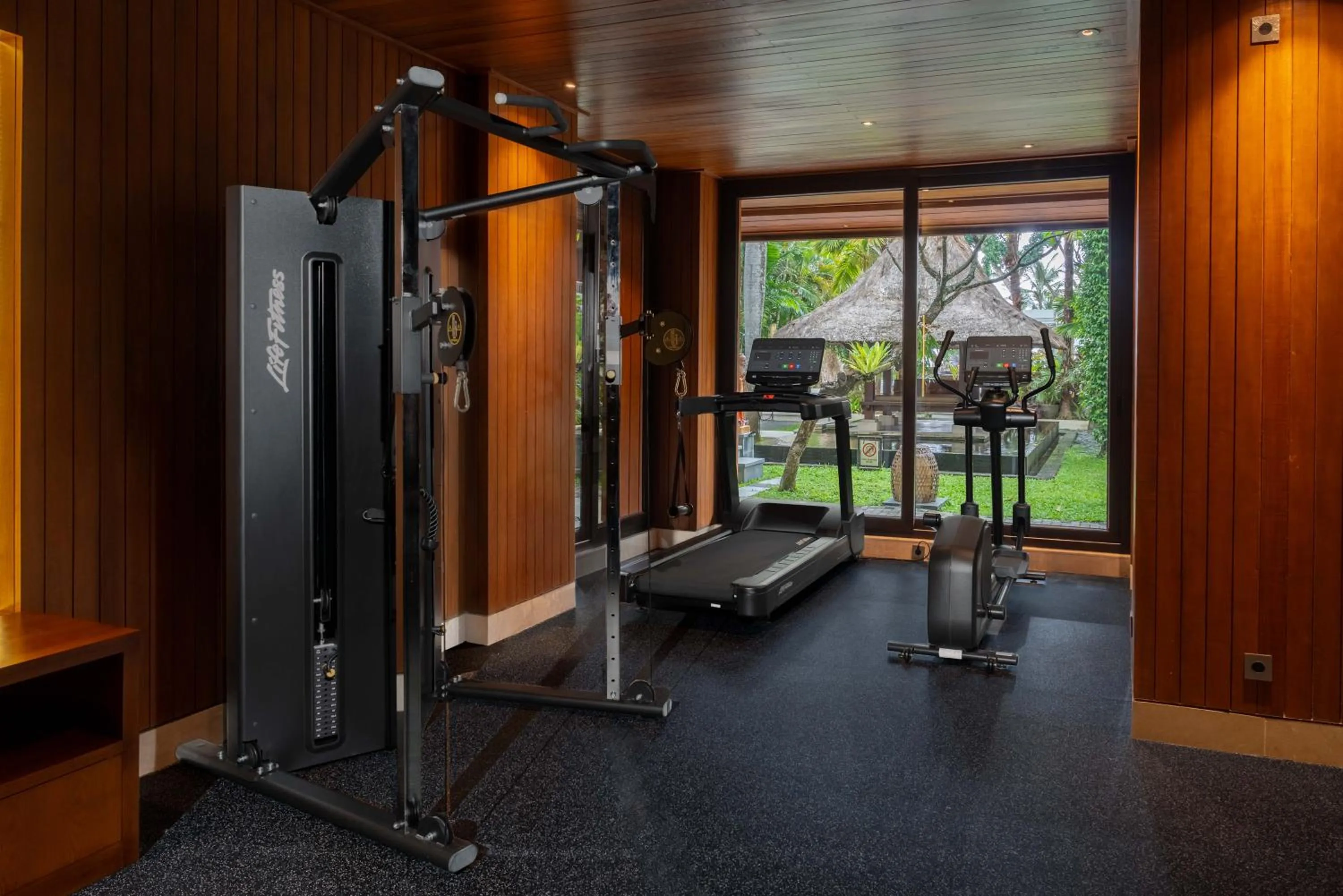 Fitness centre/facilities in Puri Santrian Beach Resort And Spa