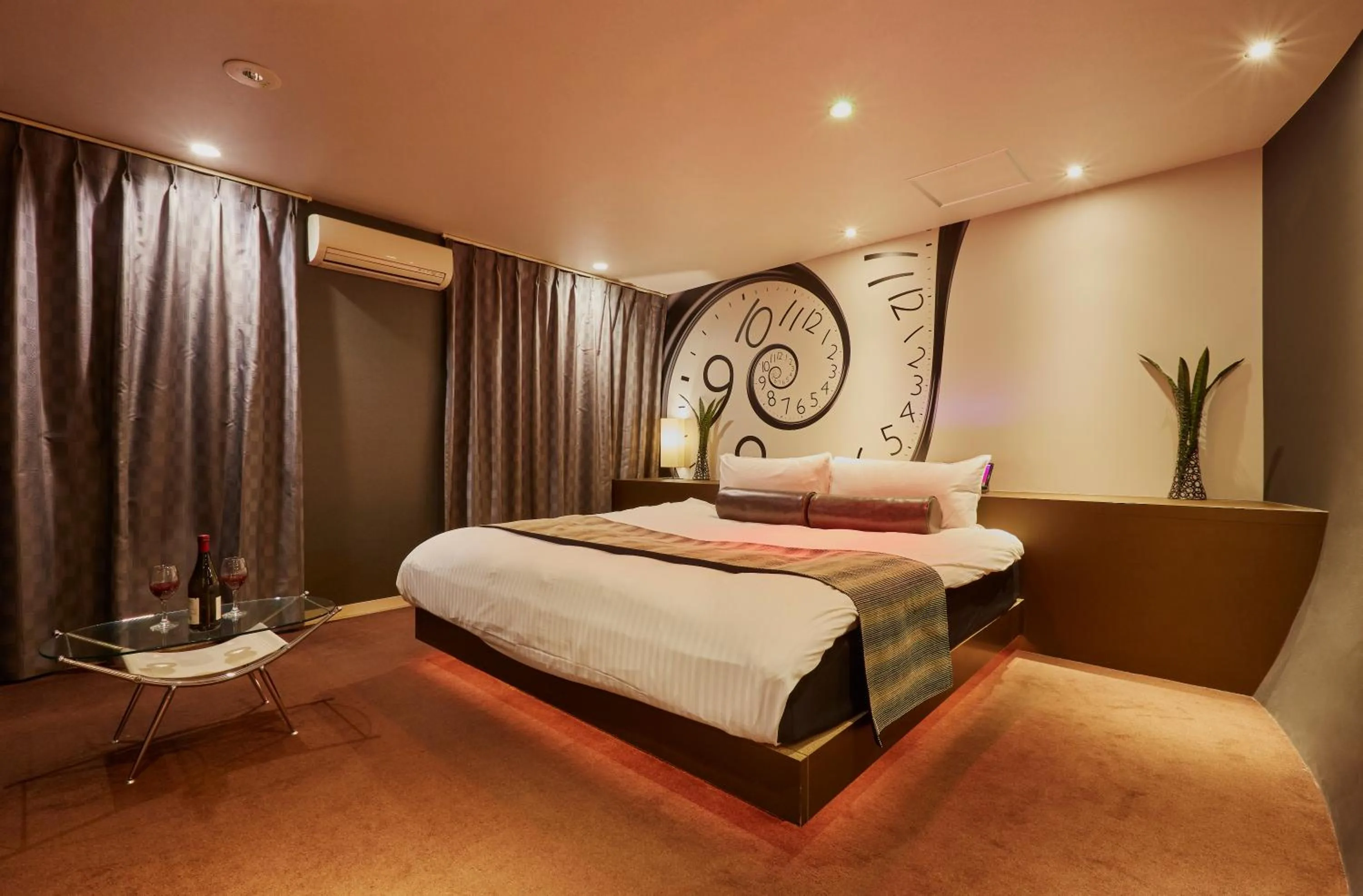 Photo of the whole room, Bed in HOTEL LOVE