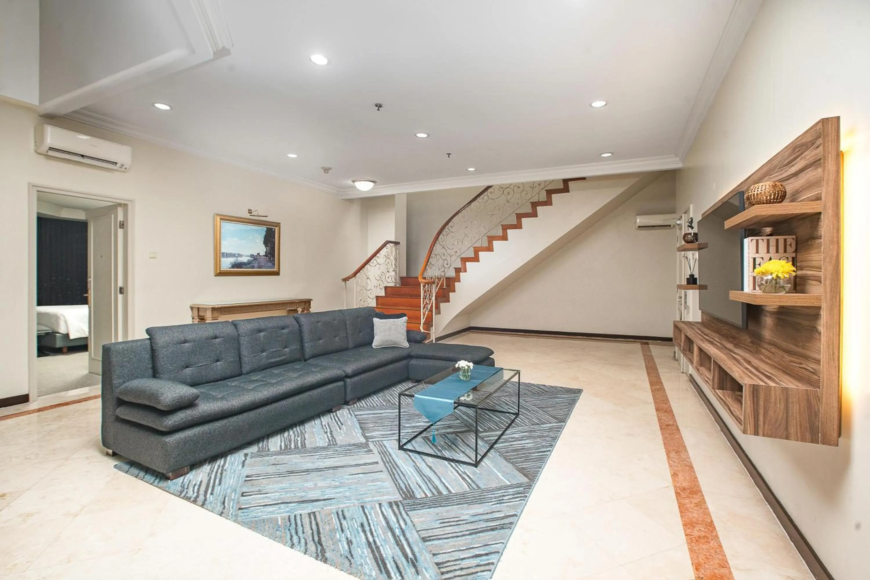 Aryaduta Suite Semanggi