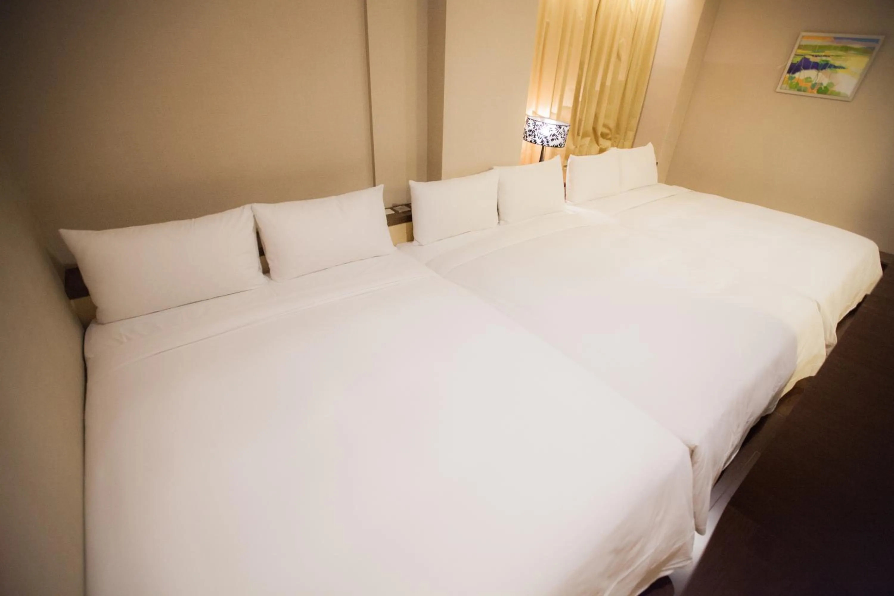 Photo of the whole room, Bed in Kaishen Sinsu Hotel