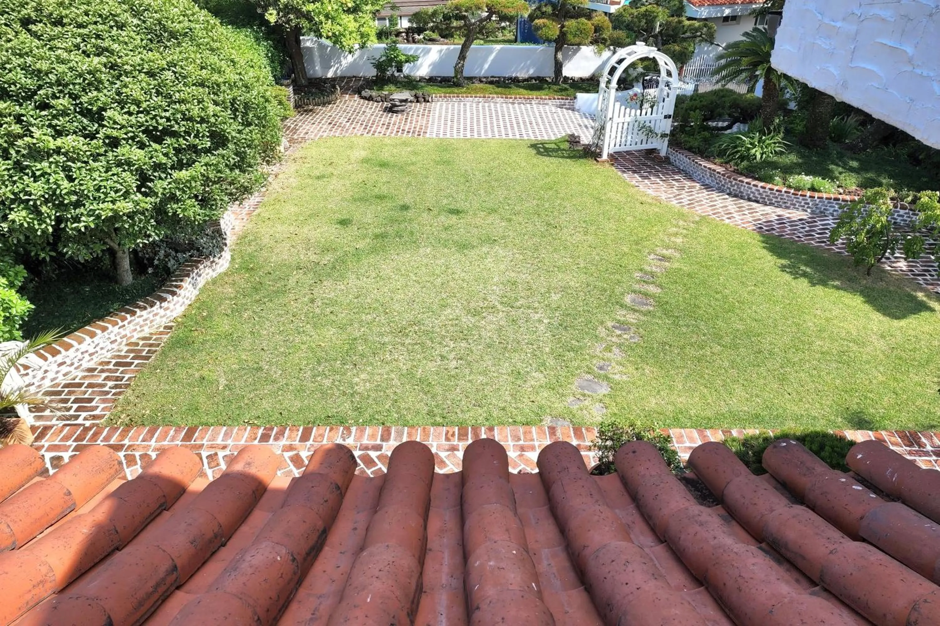 Inner courtyard view in Palm Tree Villa
