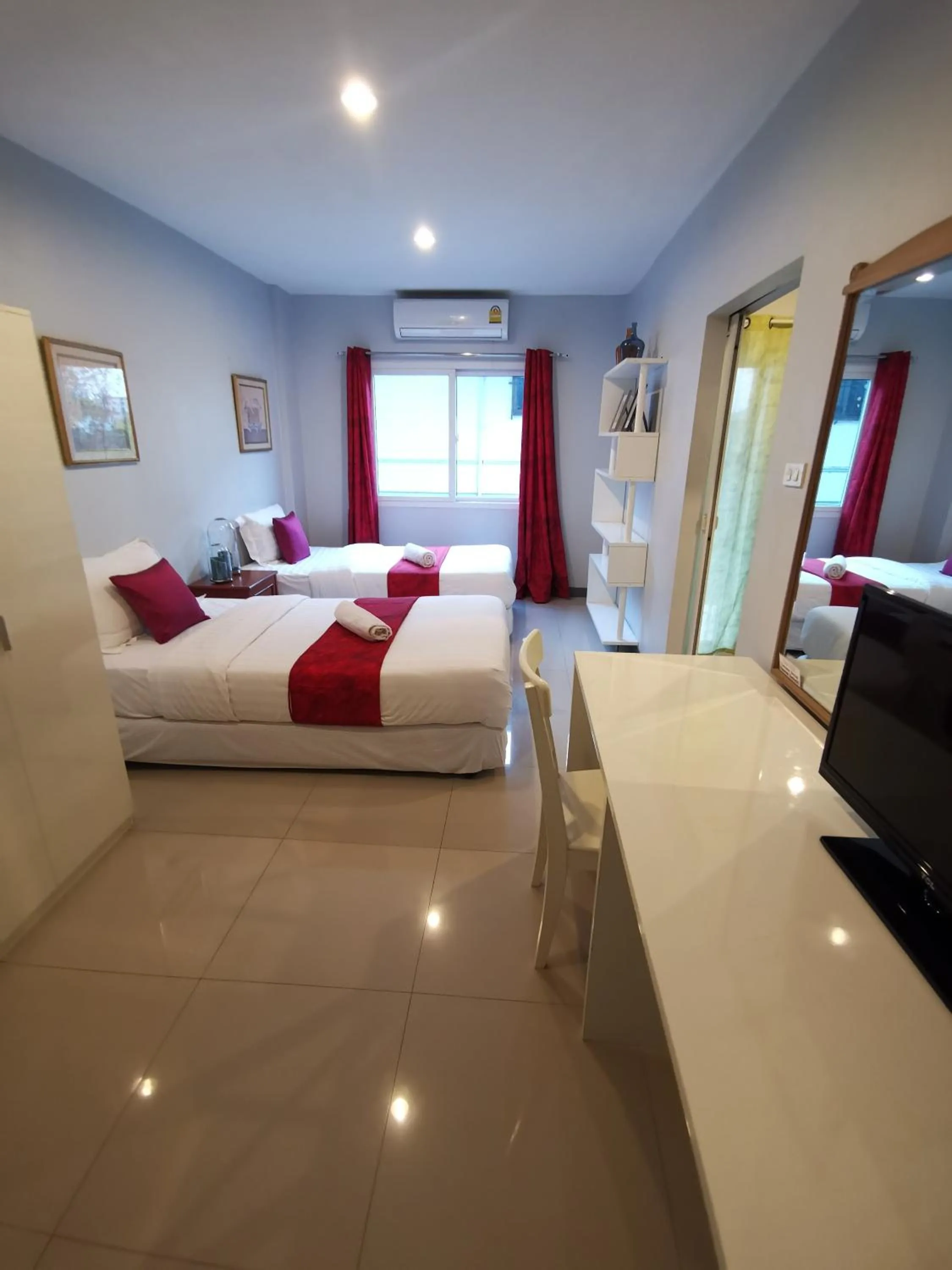 Photo of the whole room, Bed in ibeyond Apartment Romklao Suvarnabhumi