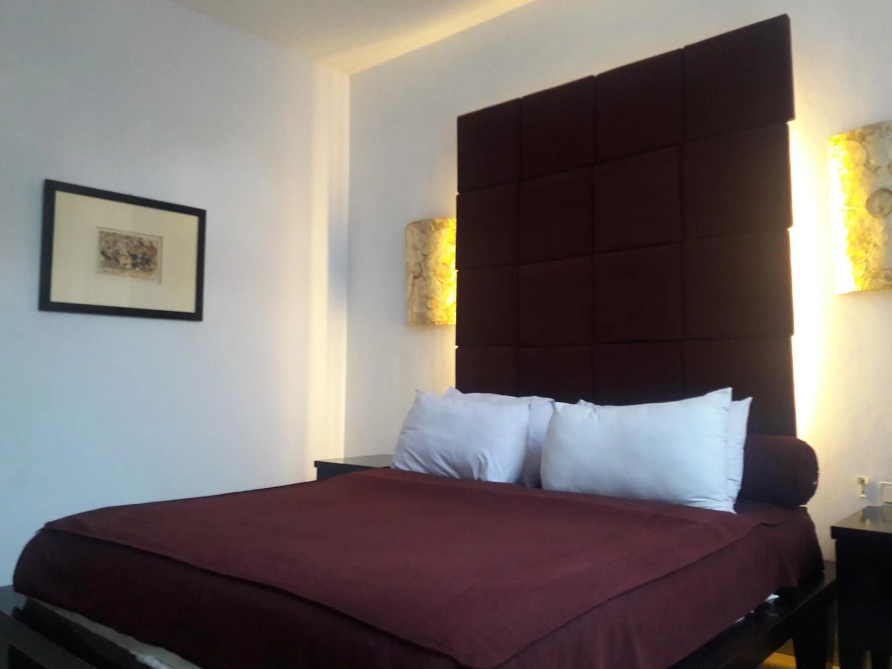 Bed in The Radiant Hotel