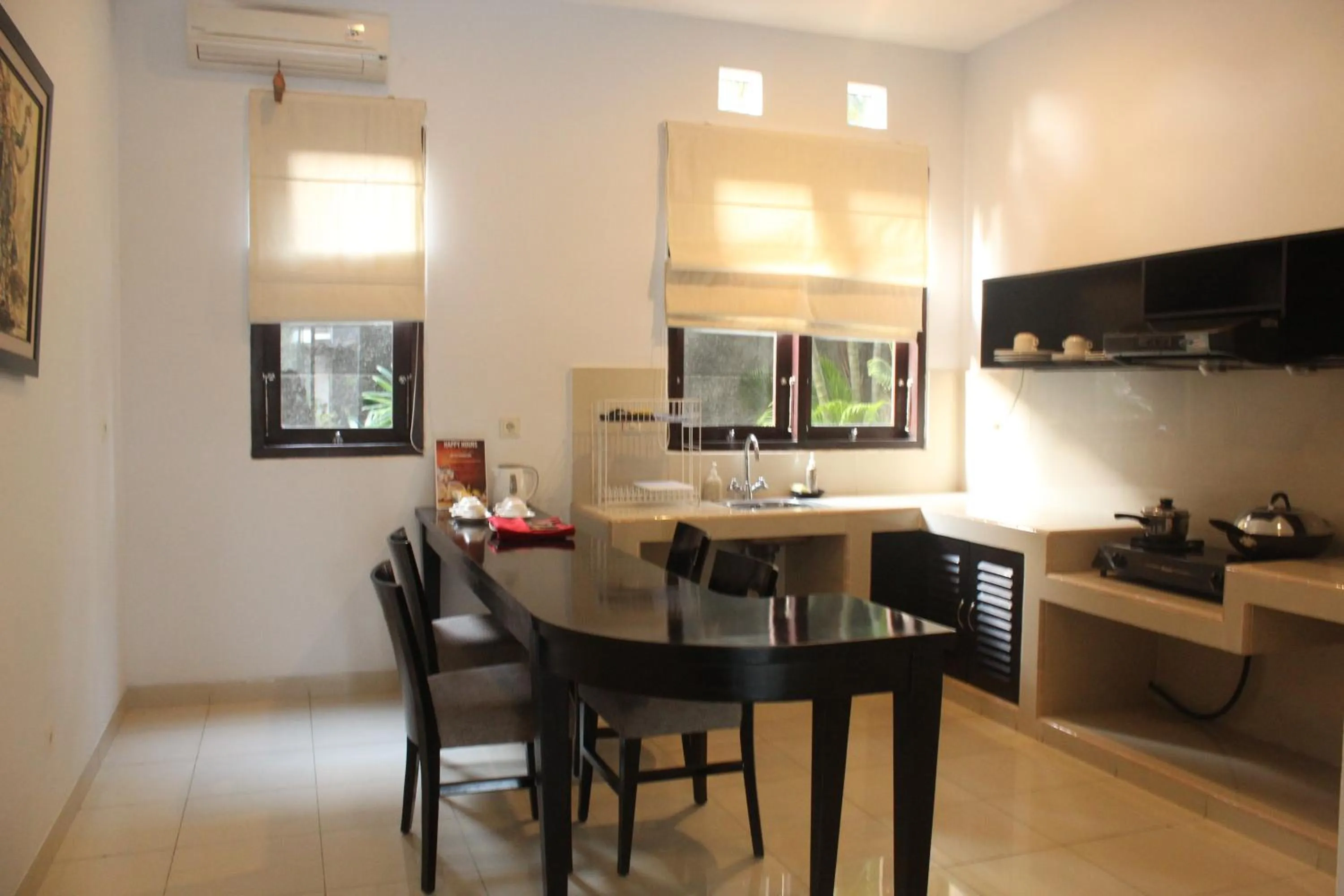 Coffee/tea facilities in The Radiant Hotel