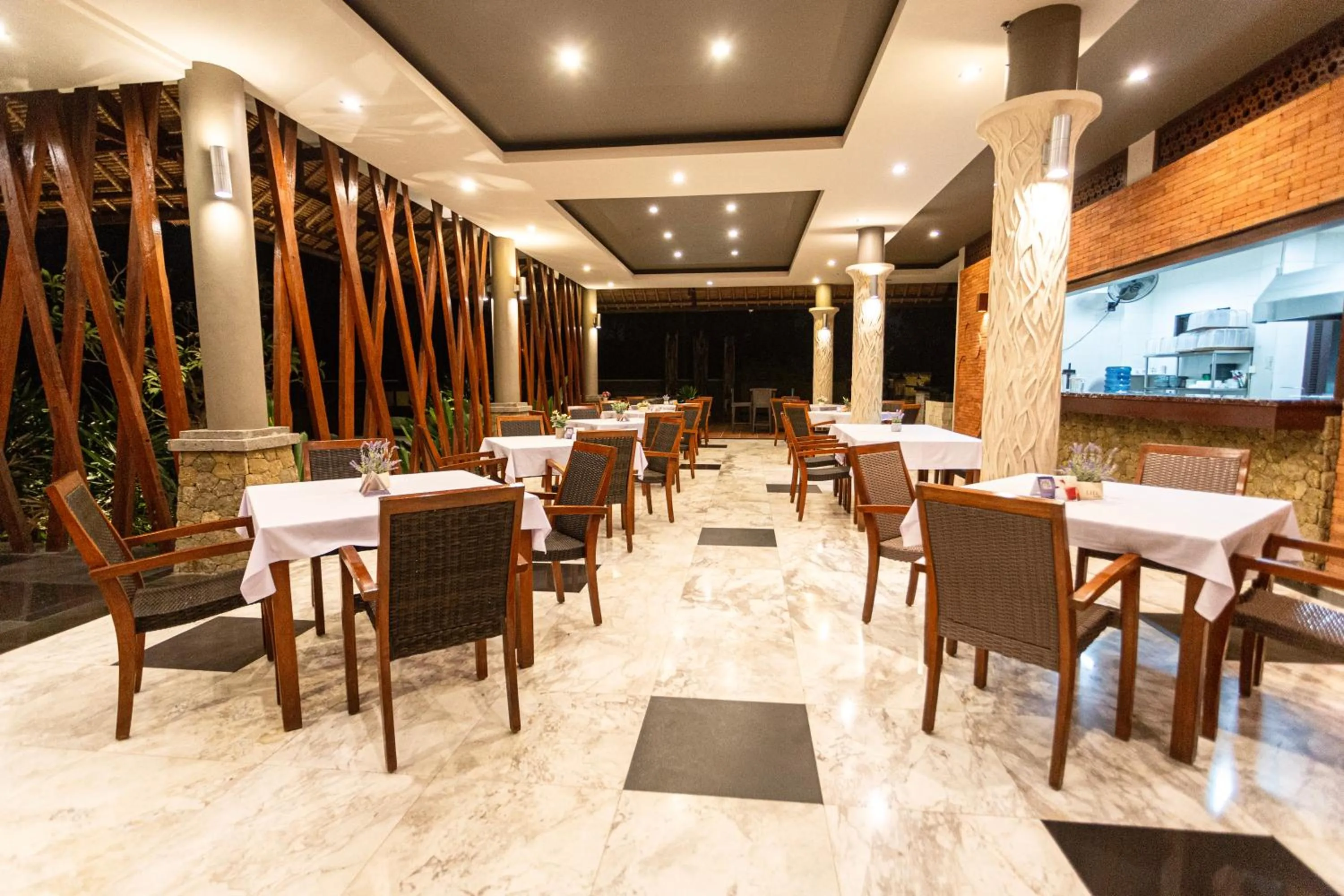 Restaurant/places to eat in Abi Bali Resort and Villa