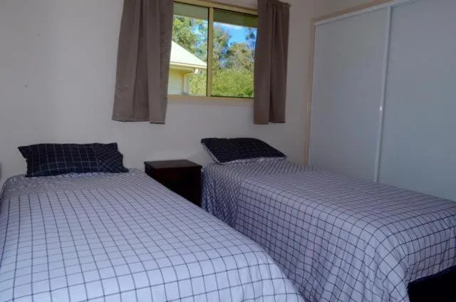 Property building, Bed in Lake Barra Cottages