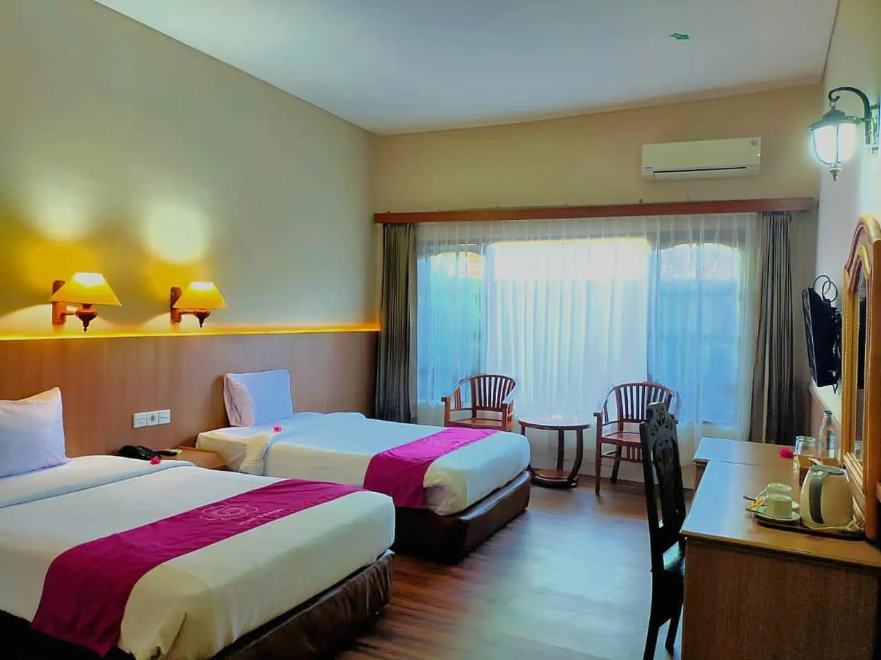 Bedroom, Bed in Puri Saron Senggigi Hotel