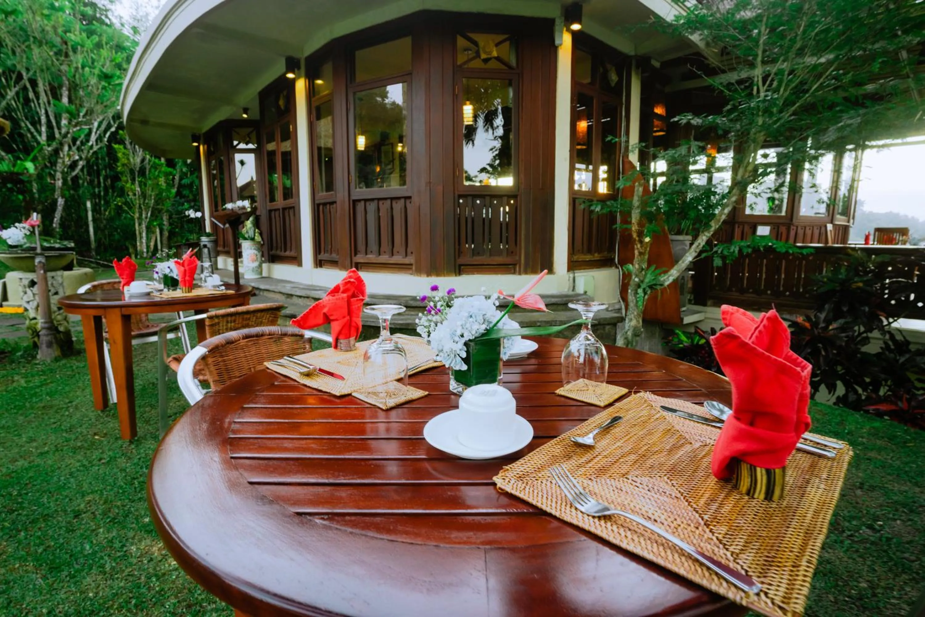 Restaurant/places to eat in Bagus Jati Health & Wellbeing Retreat