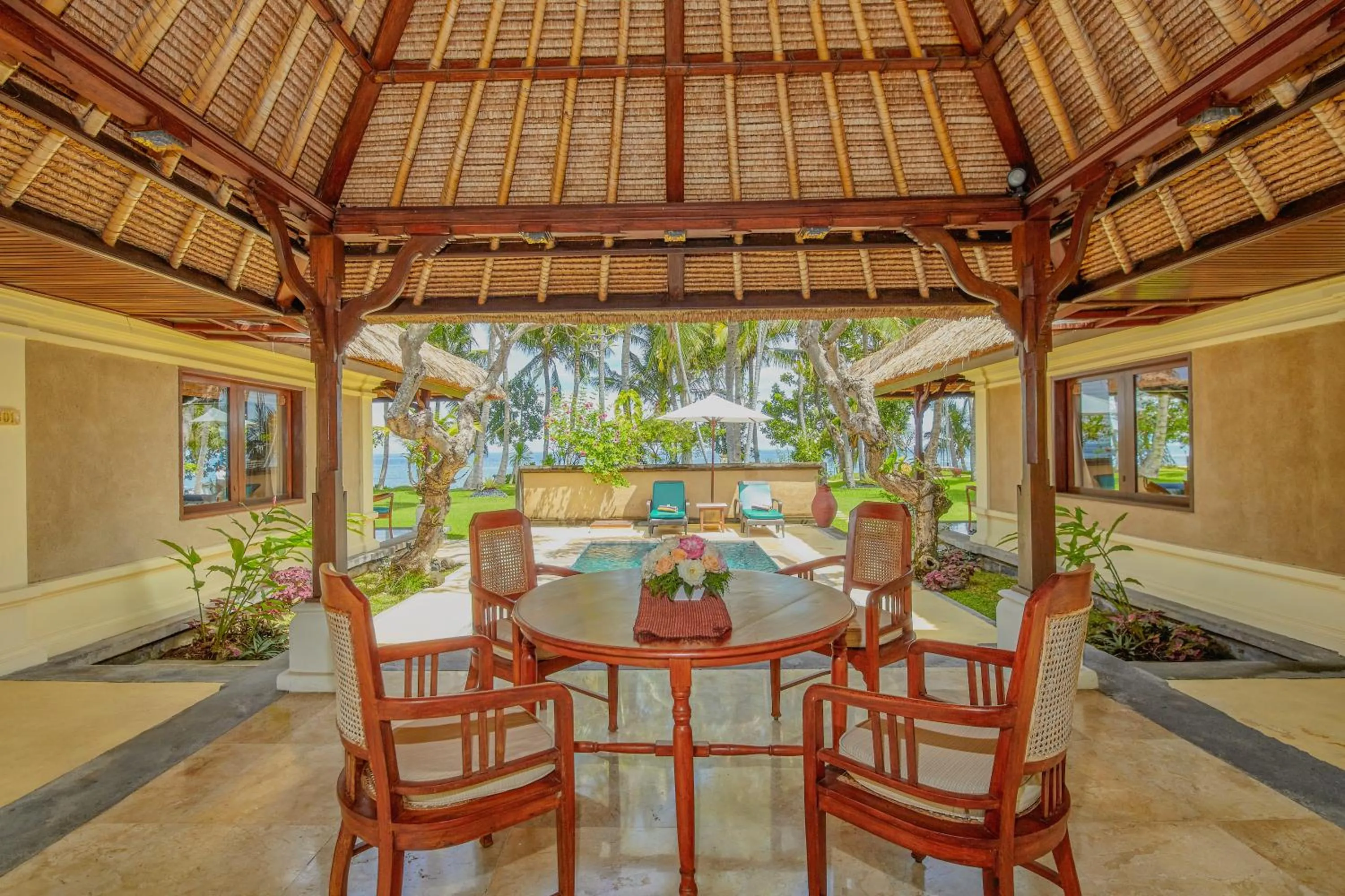 Dining area in Puri Bagus Lovina