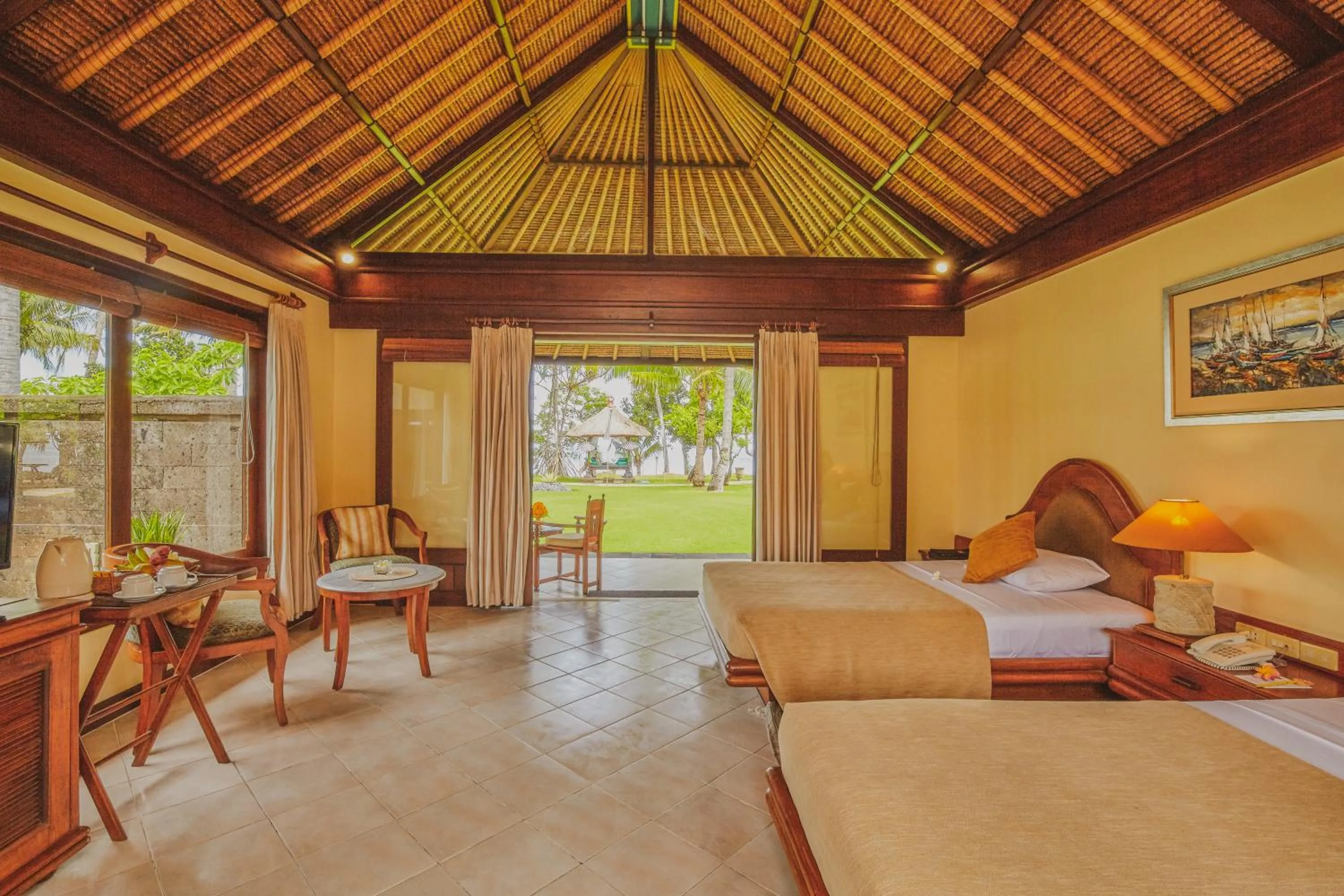 Bed in Puri Bagus Lovina