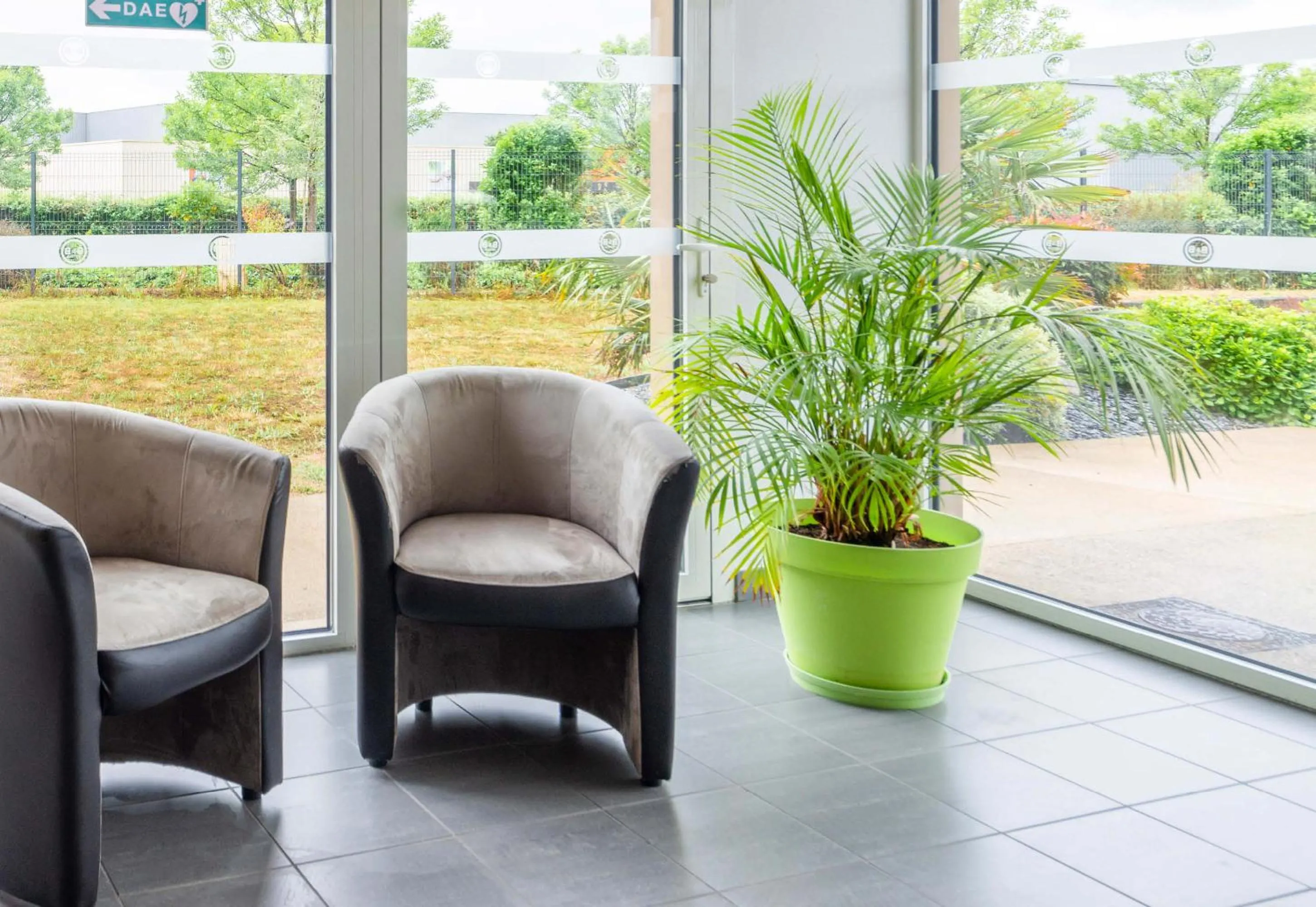 Lobby or reception in B&B HOTEL Nantes Savenay