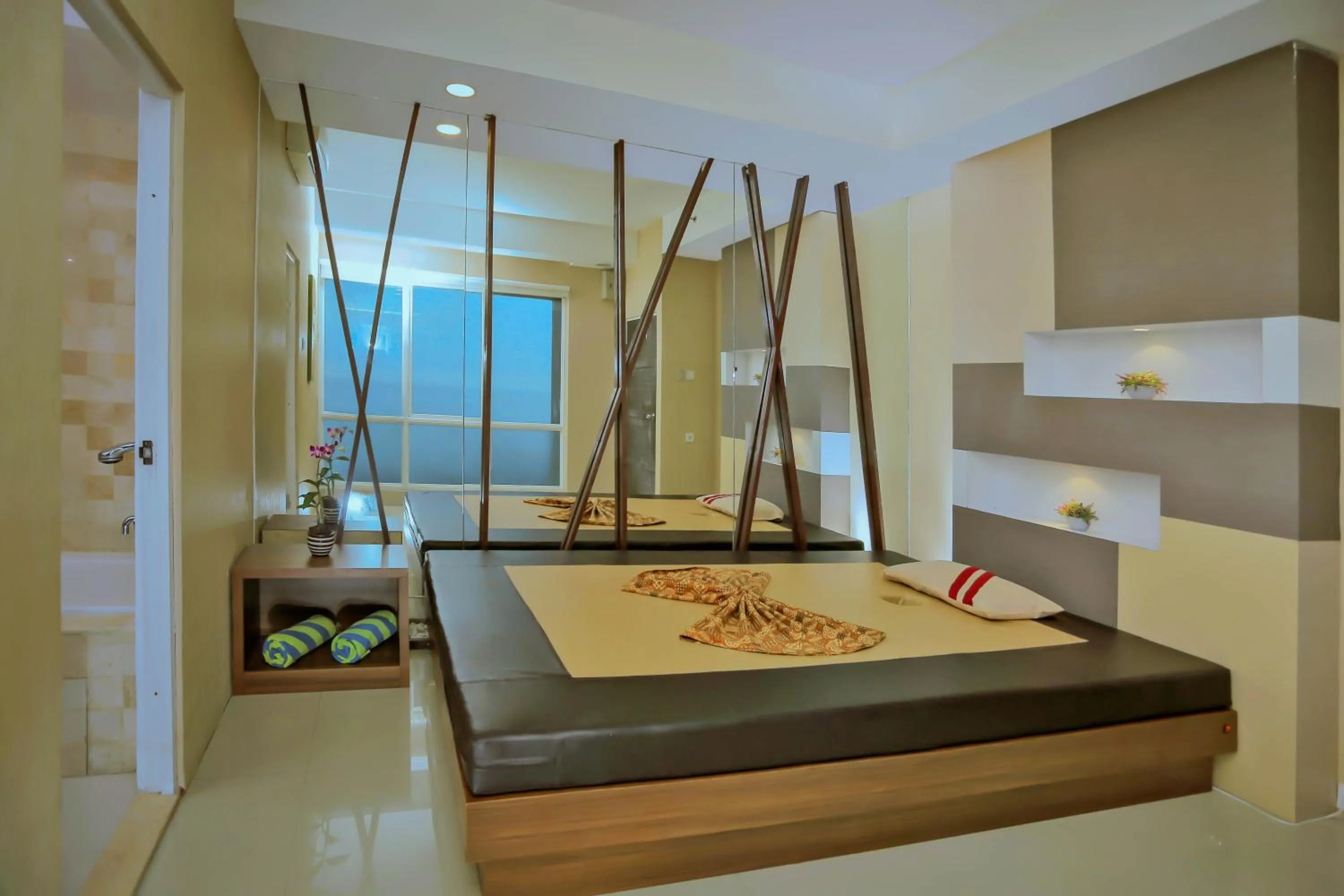 Spa and wellness centre/facilities, Bed in Golden Tulip Balikpapan Hotel & Suites