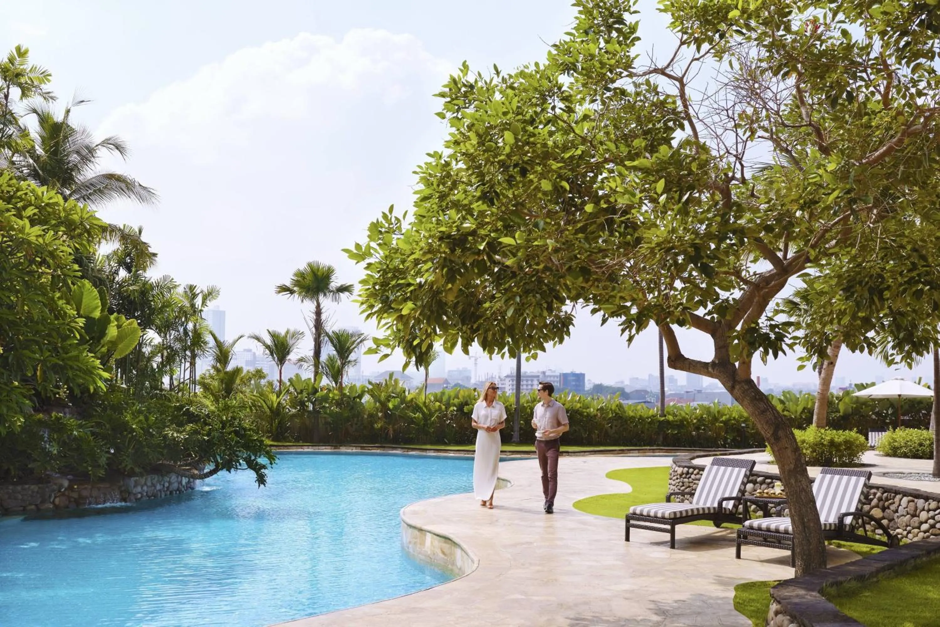 Swimming pool in JW Marriott Hotel Surabaya