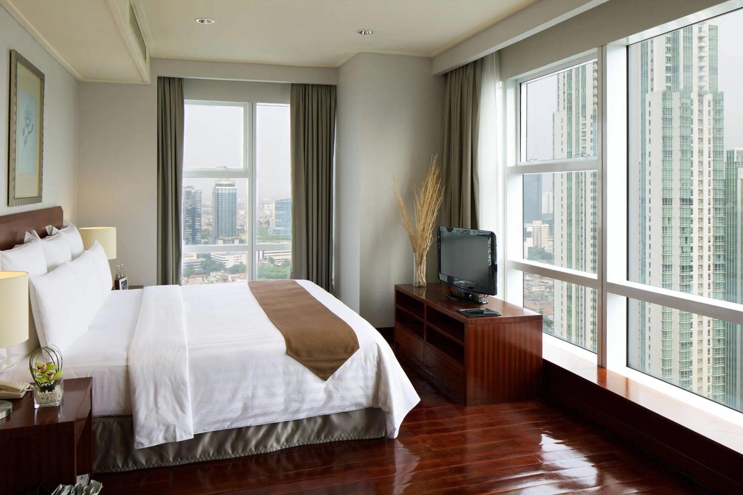 Bedroom, Bed in The Mayflower, Jakarta-Marriott Executive Apartments