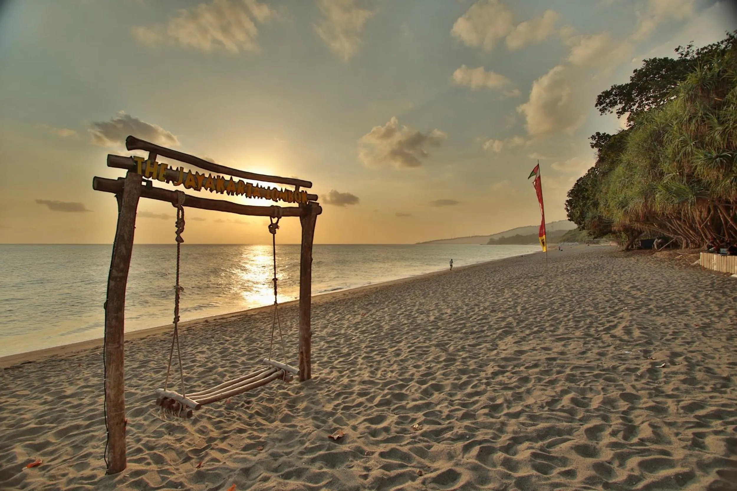 Beach in Jayakarta Hotel Lombok