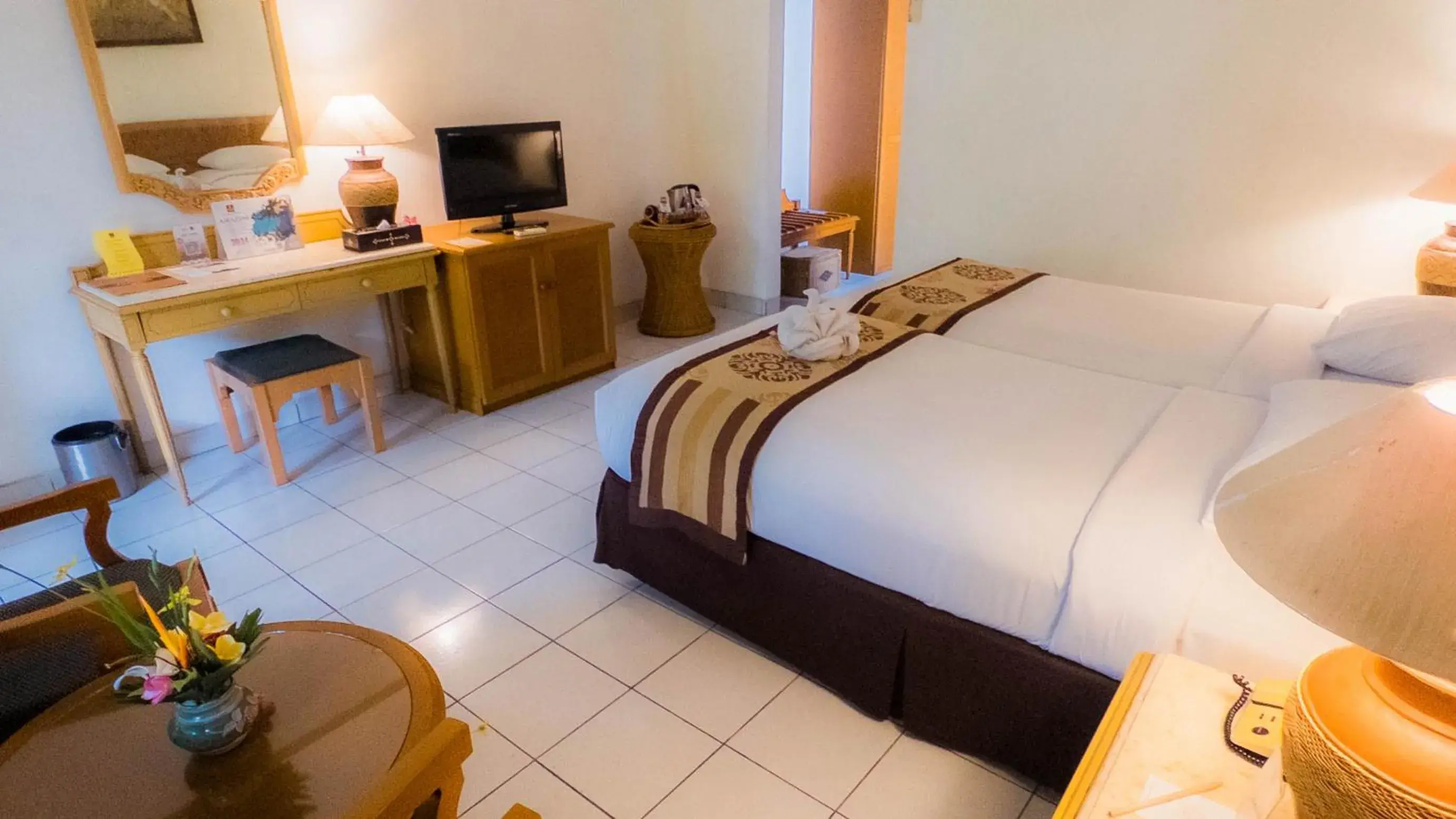 Superior Twin Room with Garden View in Jayakarta Hotel Lombok Superior Twin Room with Garden View in Jayakarta Hotel Lombok