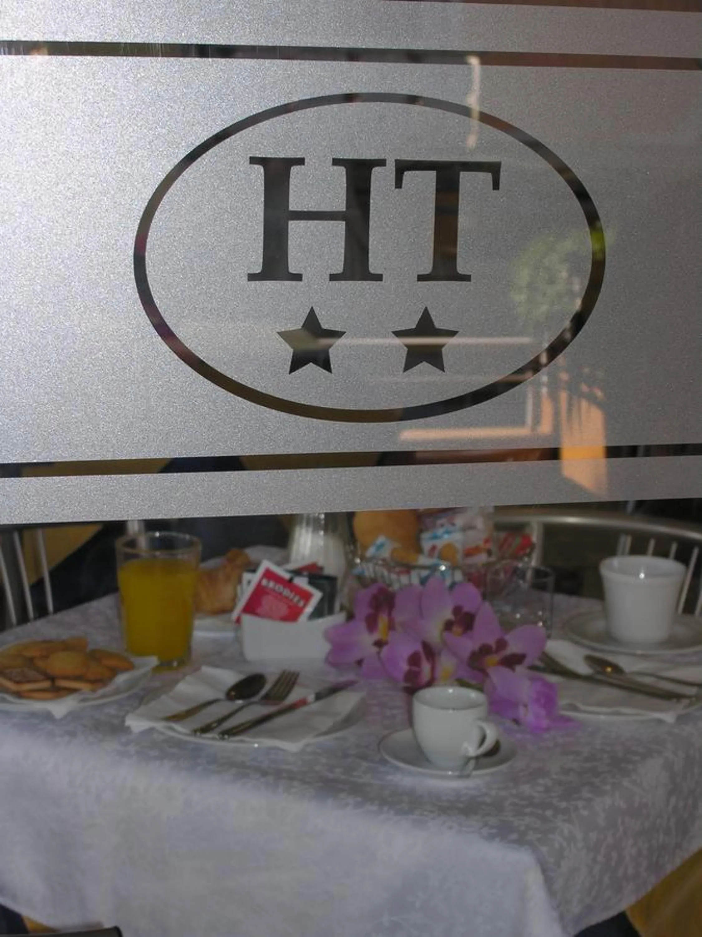 Continental breakfast in Hotel Garni Tahiti