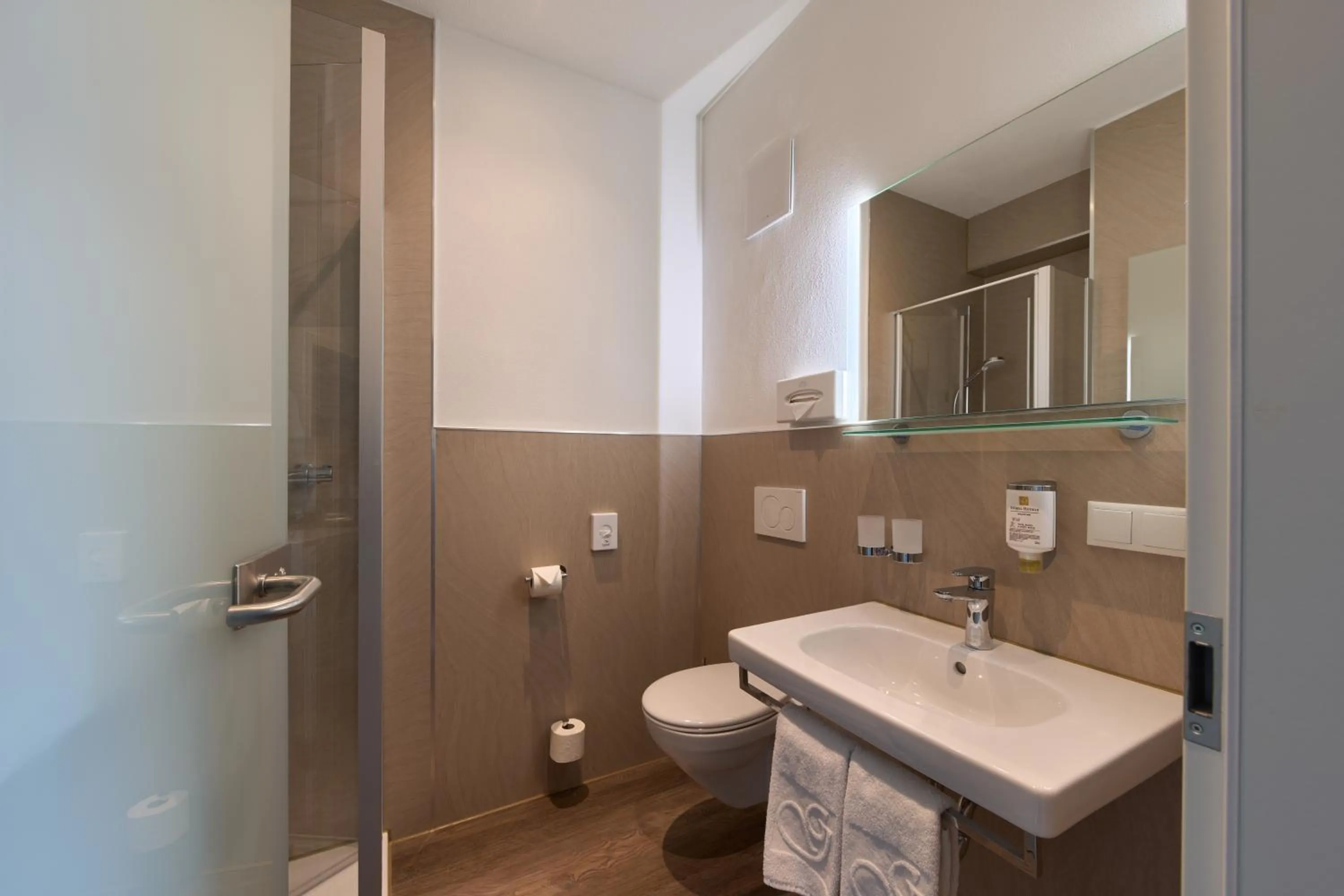 Bathroom in Brauhaus Zum Löwen