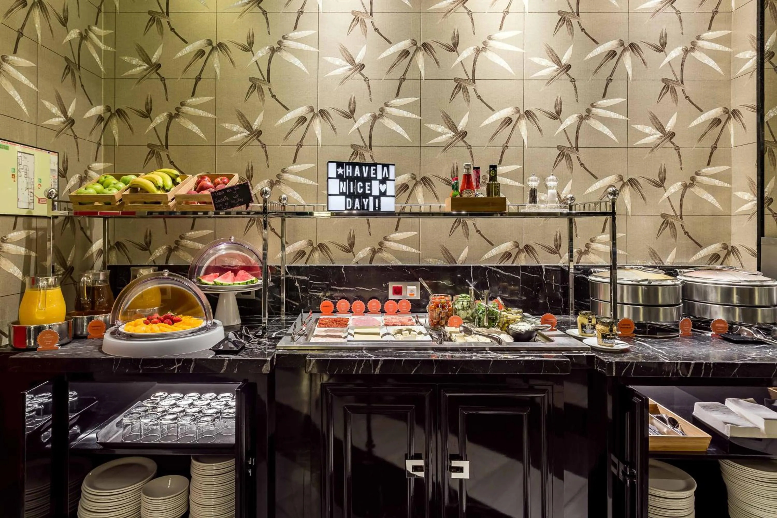 Breakfast in Room Mate Anna, Barcelona