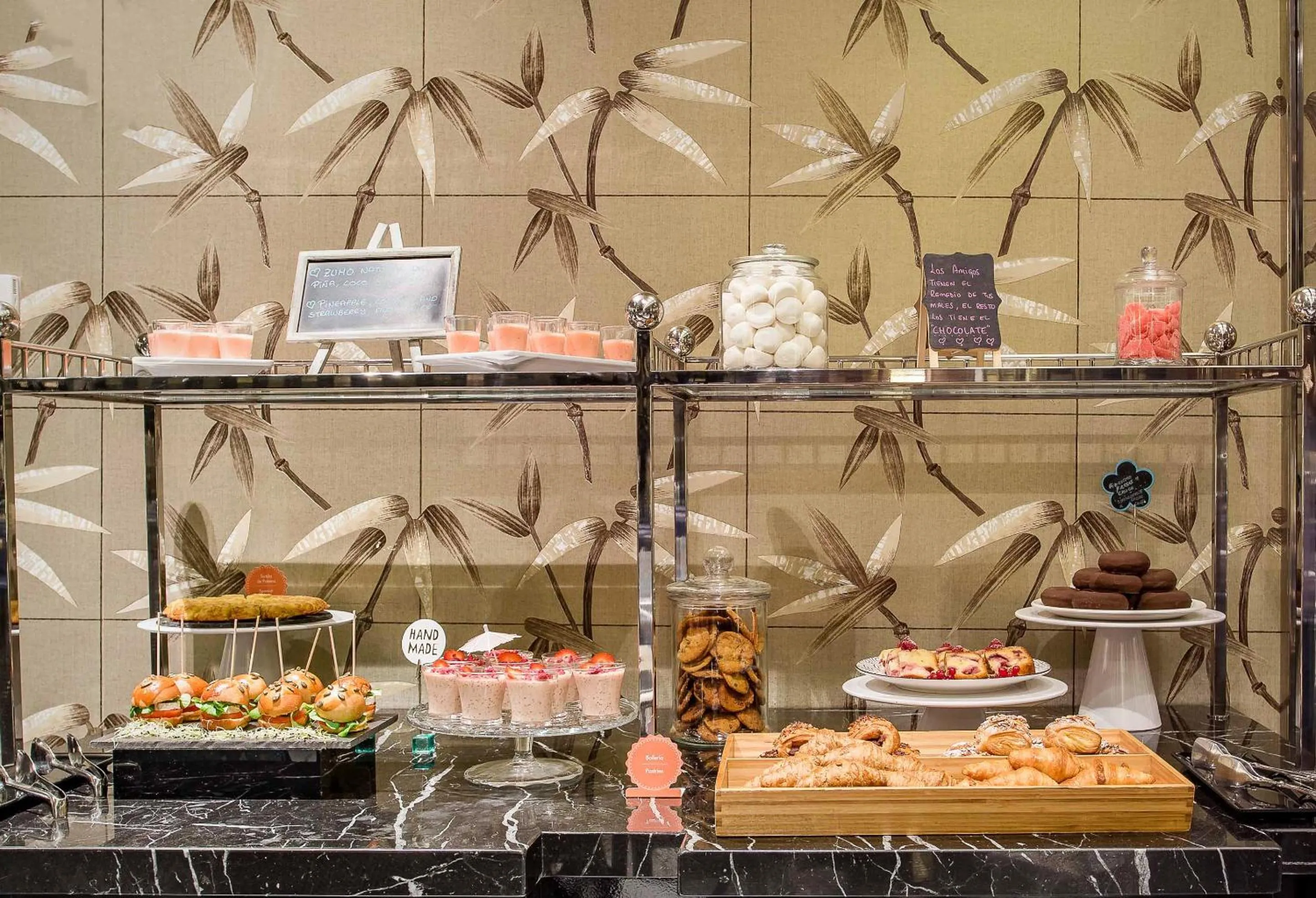 Breakfast in Room Mate Anna, Barcelona