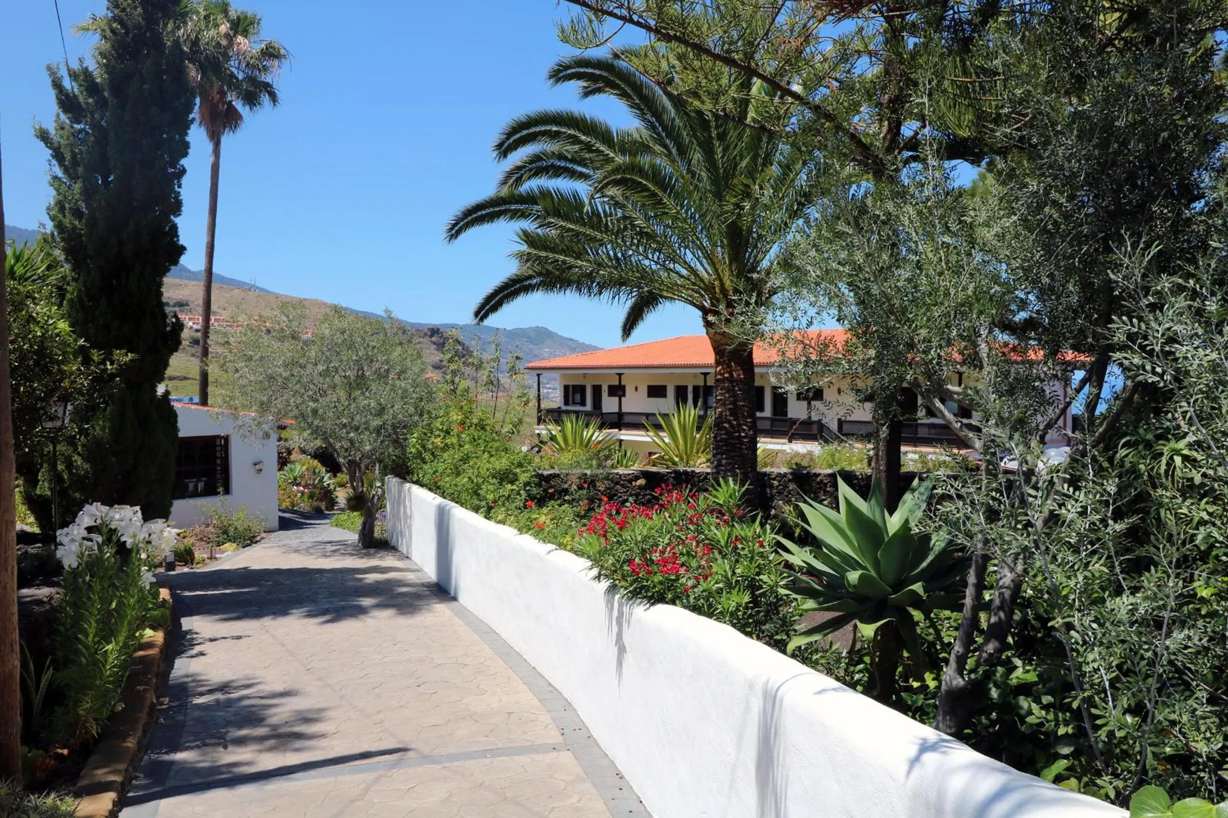 Property building in Apartamentos Miranda